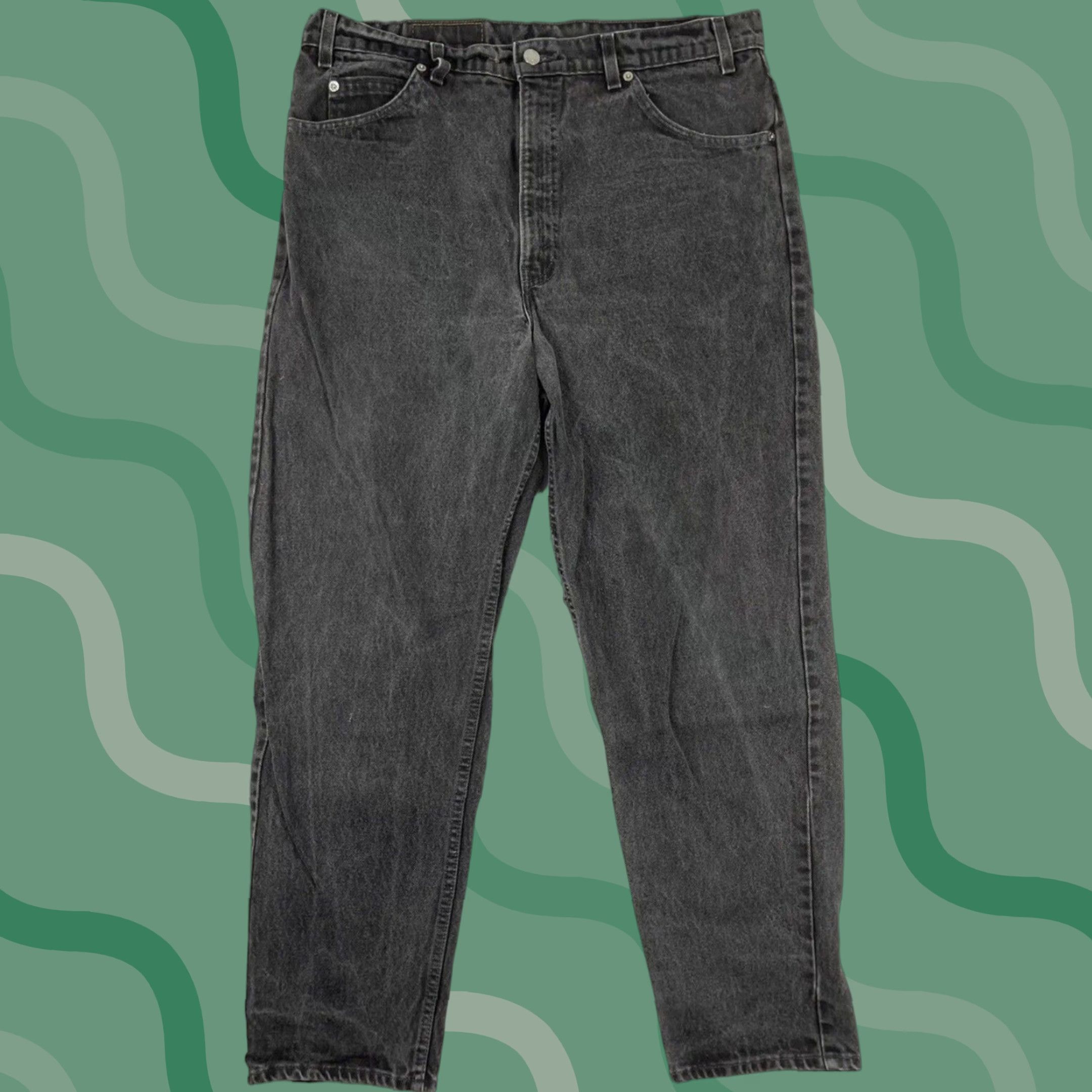 Levi's VINTAGE Levi's 550 Jeans Men's 38x30 Black Denim Relaxed Fit 90s USA Made Size US 38 / EU 54 - 1 Thumbnail