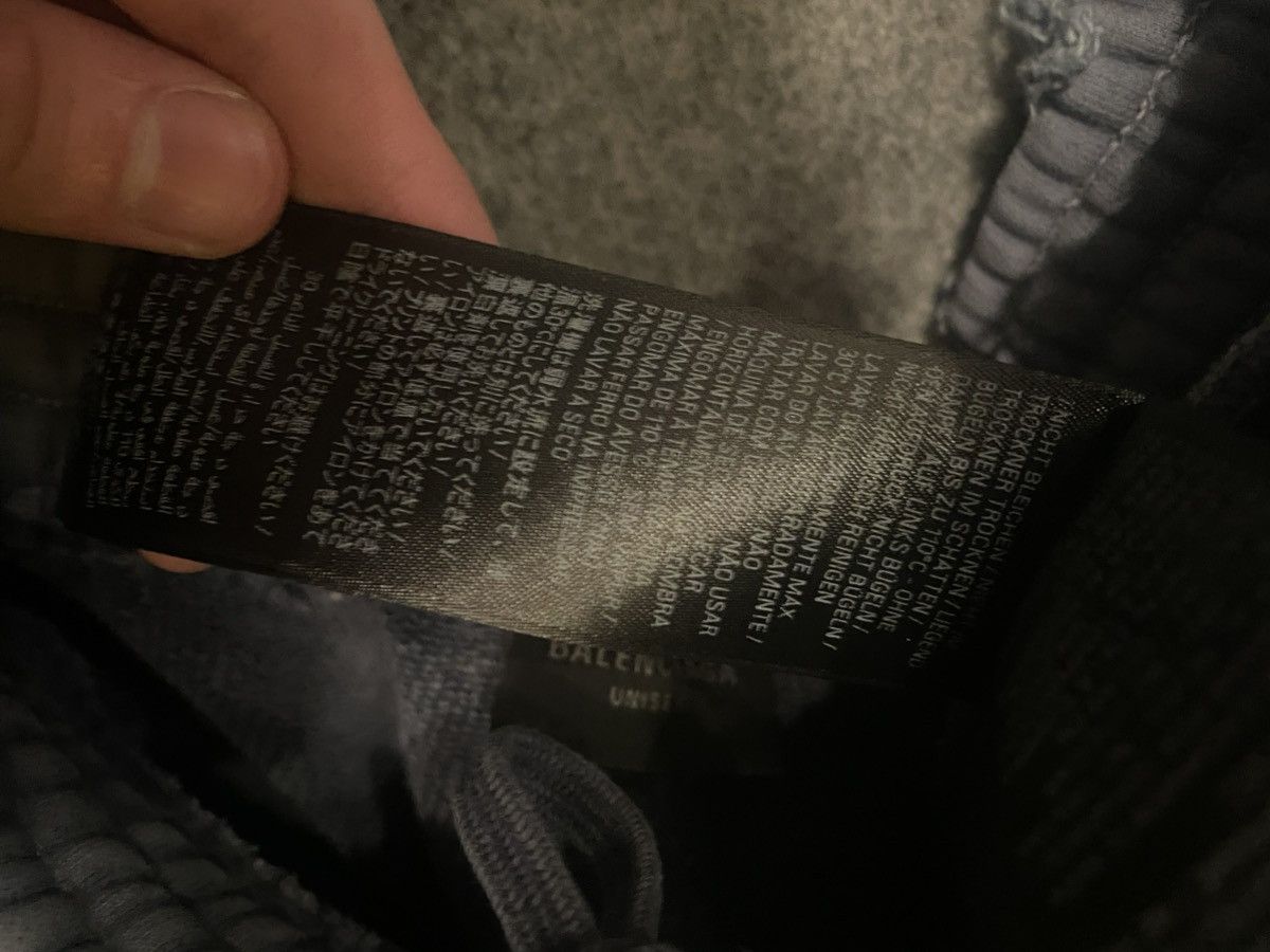 Balenciaga Balenciaga “See Now Buy Now” Baggy Sweatpants Size US 32 / EU 48 - 5 Thumbnail