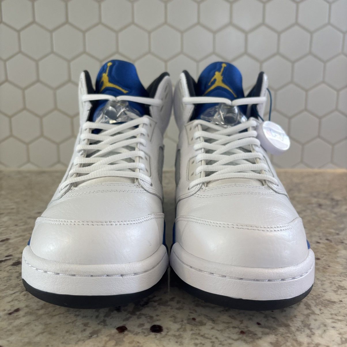 Jordan Brand Size 9.5 - Jordan 5 Retro Laney (2013) LIGHTLY WORN W/Box Size US 9.5 / EU 42-43 - 4 Thumbnail