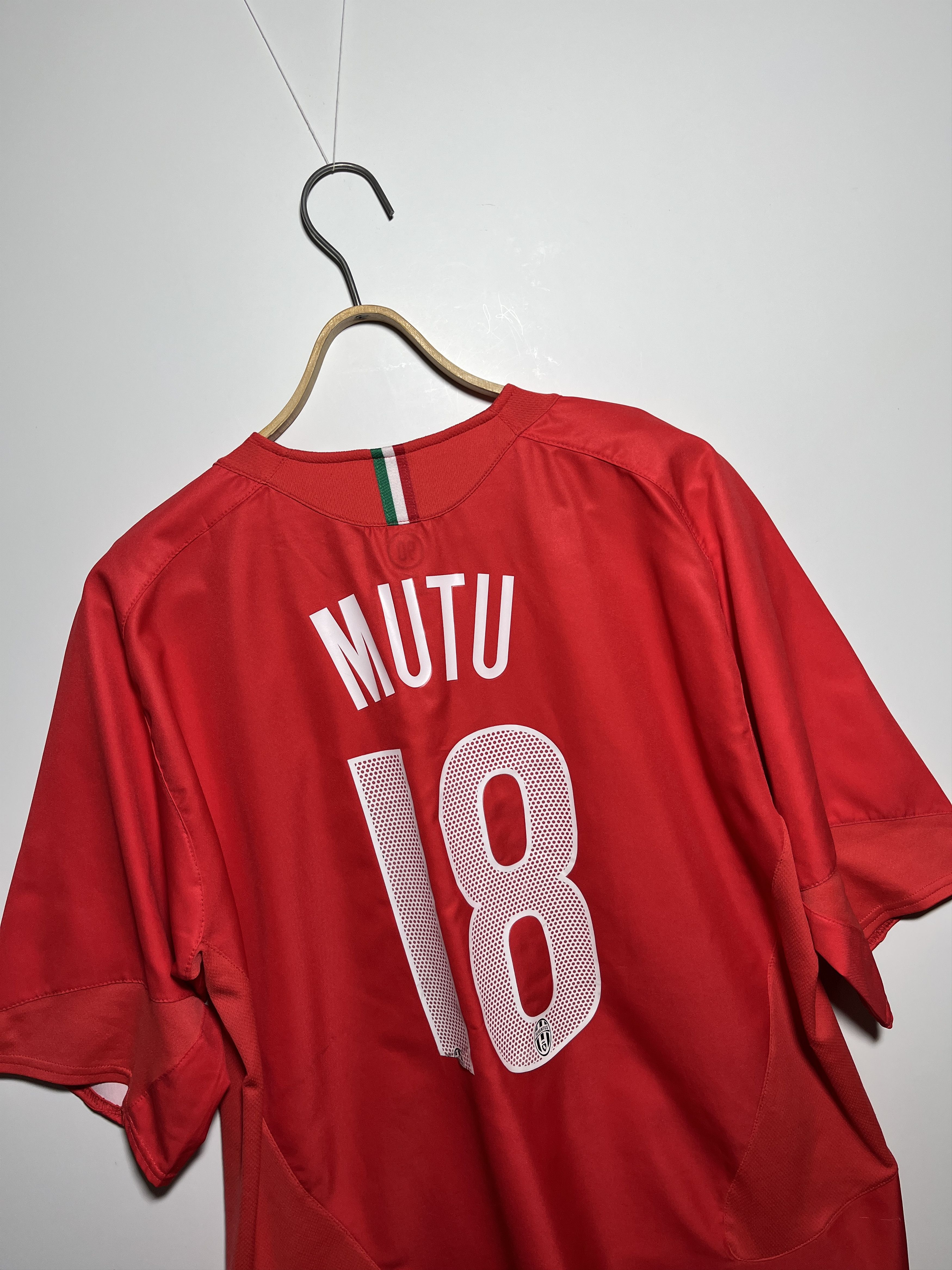 Nike × Vintage Nike Juventus #18 Mutu 2005-2006 Third Football Jersey Size US XL / EU 56 / 4 - 5 Thumbnail