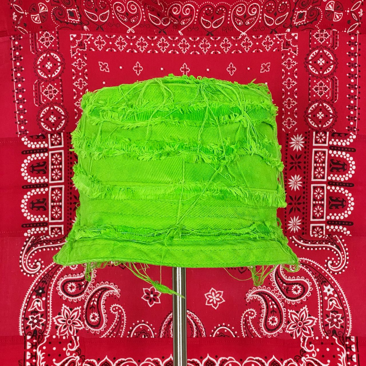 Poche Studio POCHE STUDIO HANDMADE SEAWEED REVERSIBLE BUCKET HAT Size ONE SIZE - 1 Thumbnail