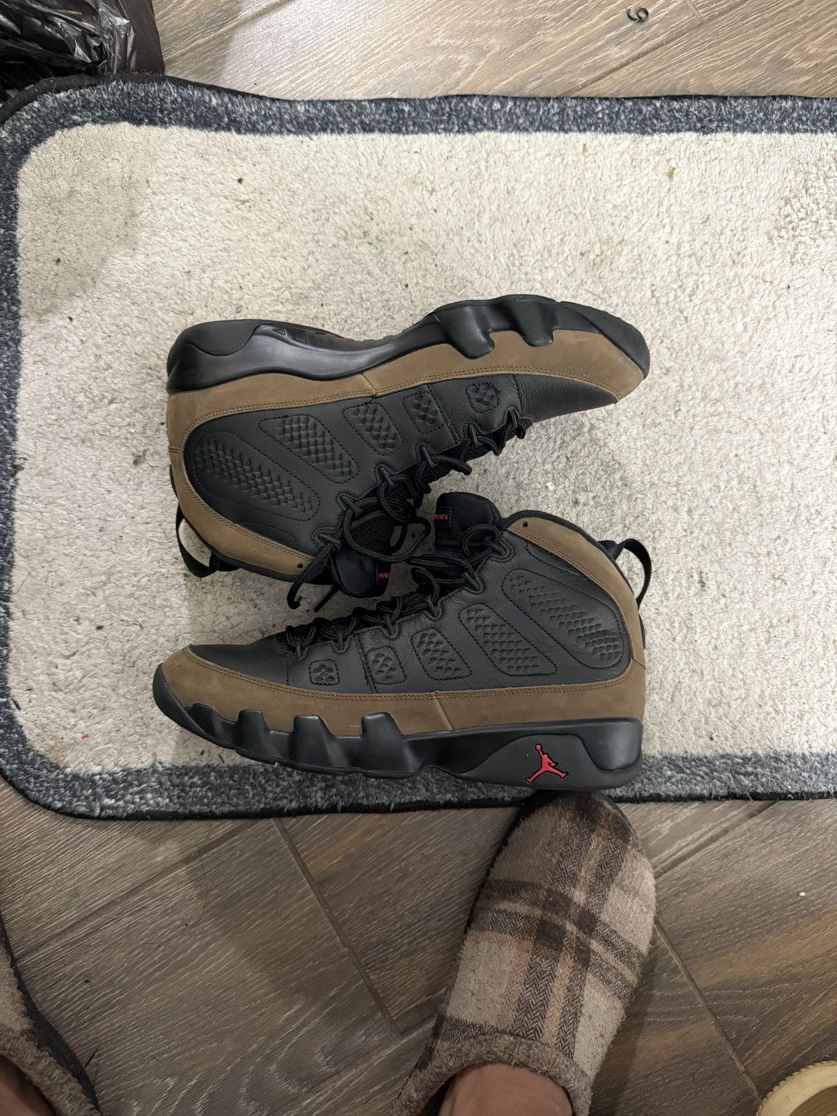 Jordan Brand Jordan 9 olives Size US 13 / EU 46 - 2 Thumbnail