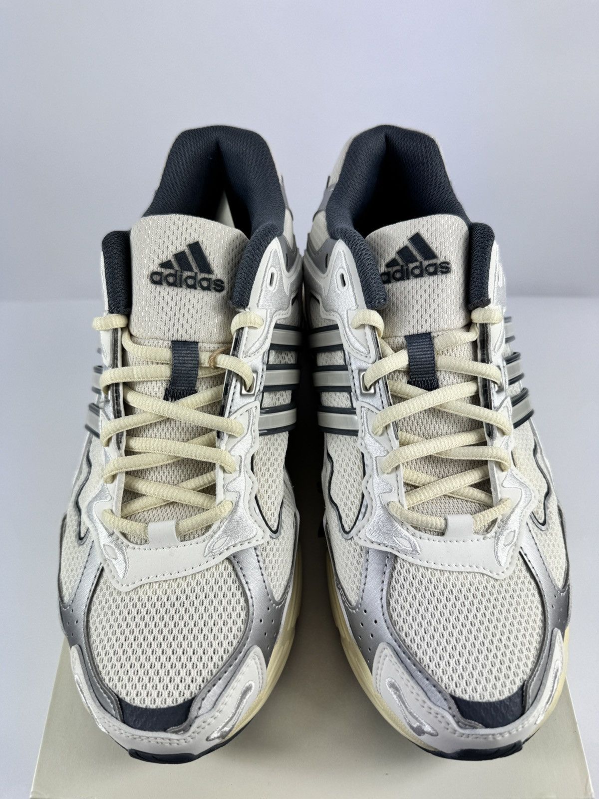 Adidas x BAD BUNNY RESPONSE CL SNEAKERS Size US 10 / EU 43 - 2 Thumbnail