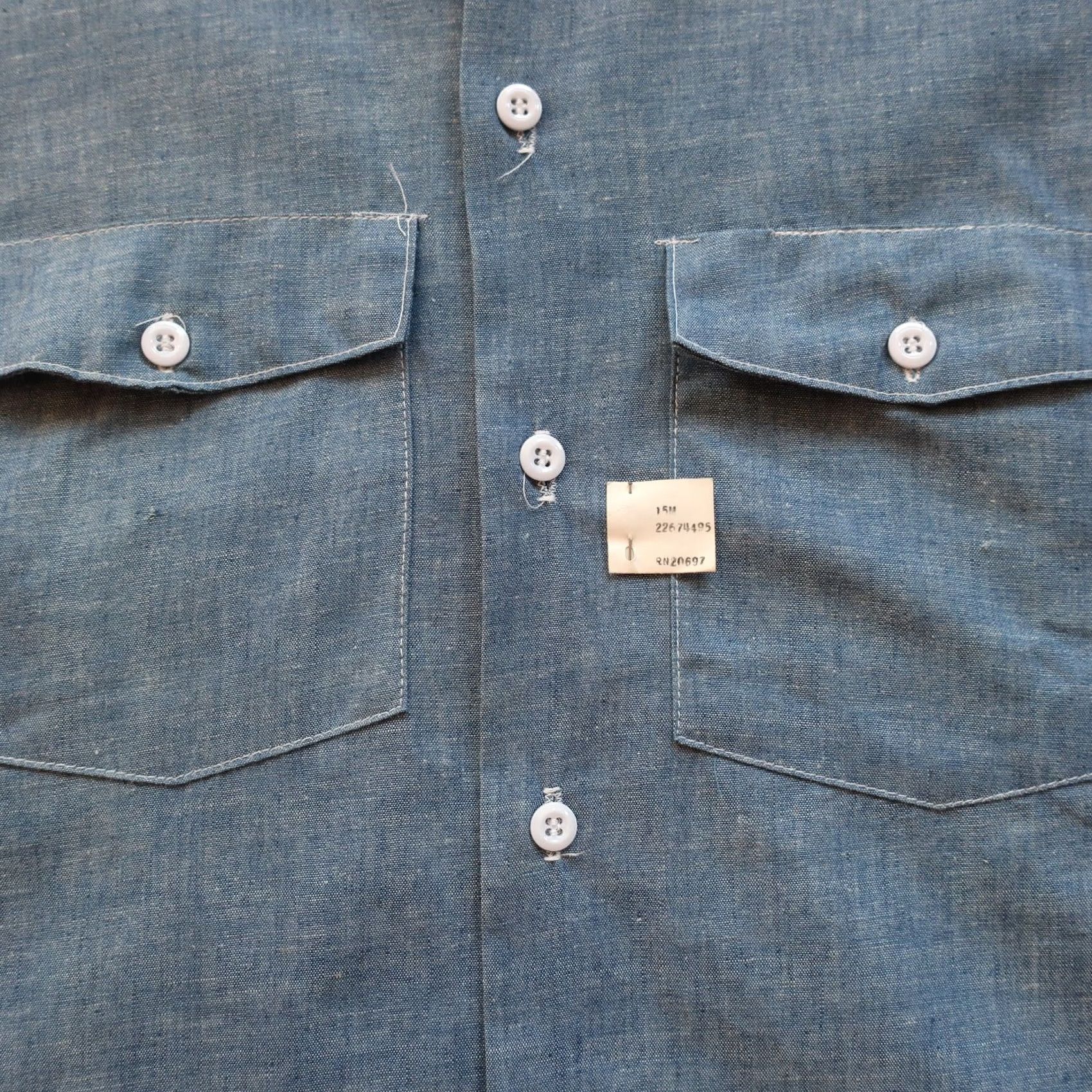 Dickies VINTAGE Dickies Chambray Work Shirt Mens 60s Size 15 Blue Button-Up Size US M / EU 48-50 / 2 - 2 Thumbnail