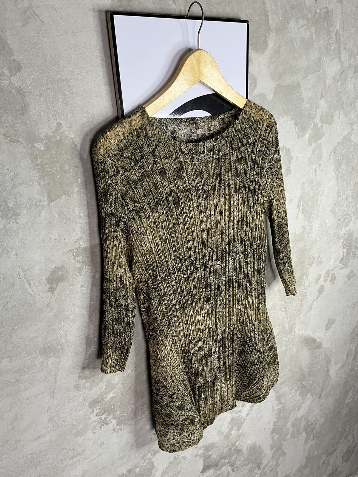 Pleats Please Issey Miyake Pleatsme Snakeskin Pleated Asymmetric Tunic Dress Size ONE SIZE - 3 Thumbnail