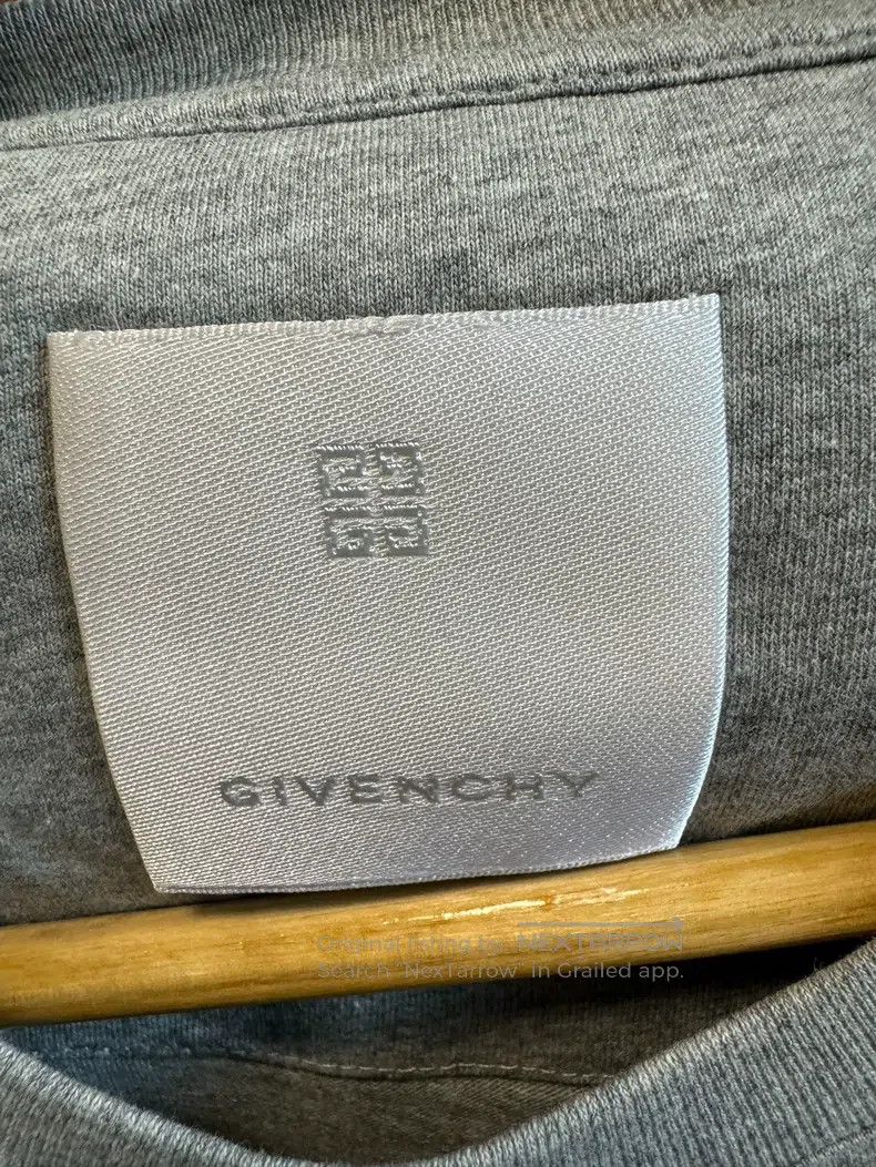Givenchy Givenchy Classic 4G logo short-sleeve T-shirt Size US XXL / EU 58 / 5 - 3 Thumbnail
