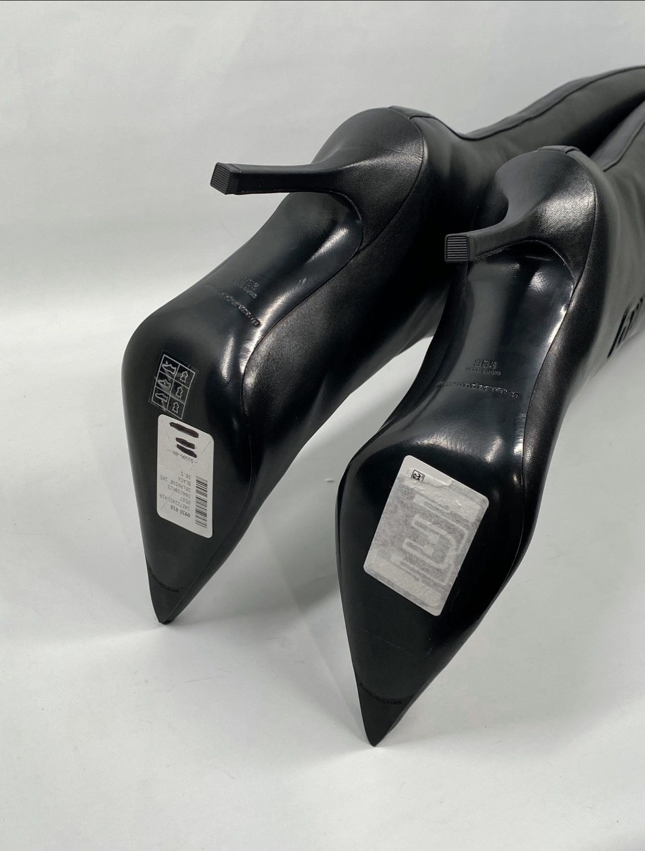 Alexander Wang Alexander Wang leather heeled knee-high boots size 36.5 Size US 6.5 / IT 36.5 - 14 Thumbnail