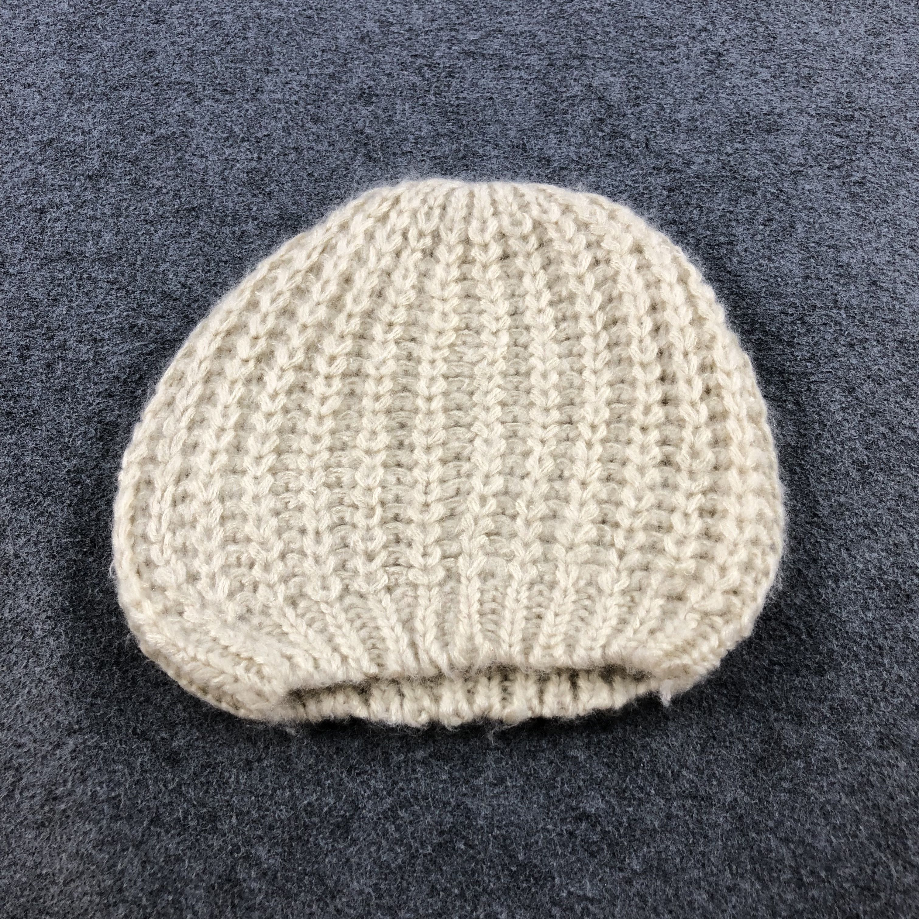 Vintage Unknown Knitted Beanie Snowcap Snow Hat B212 Size ONE SIZE - 4 Thumbnail