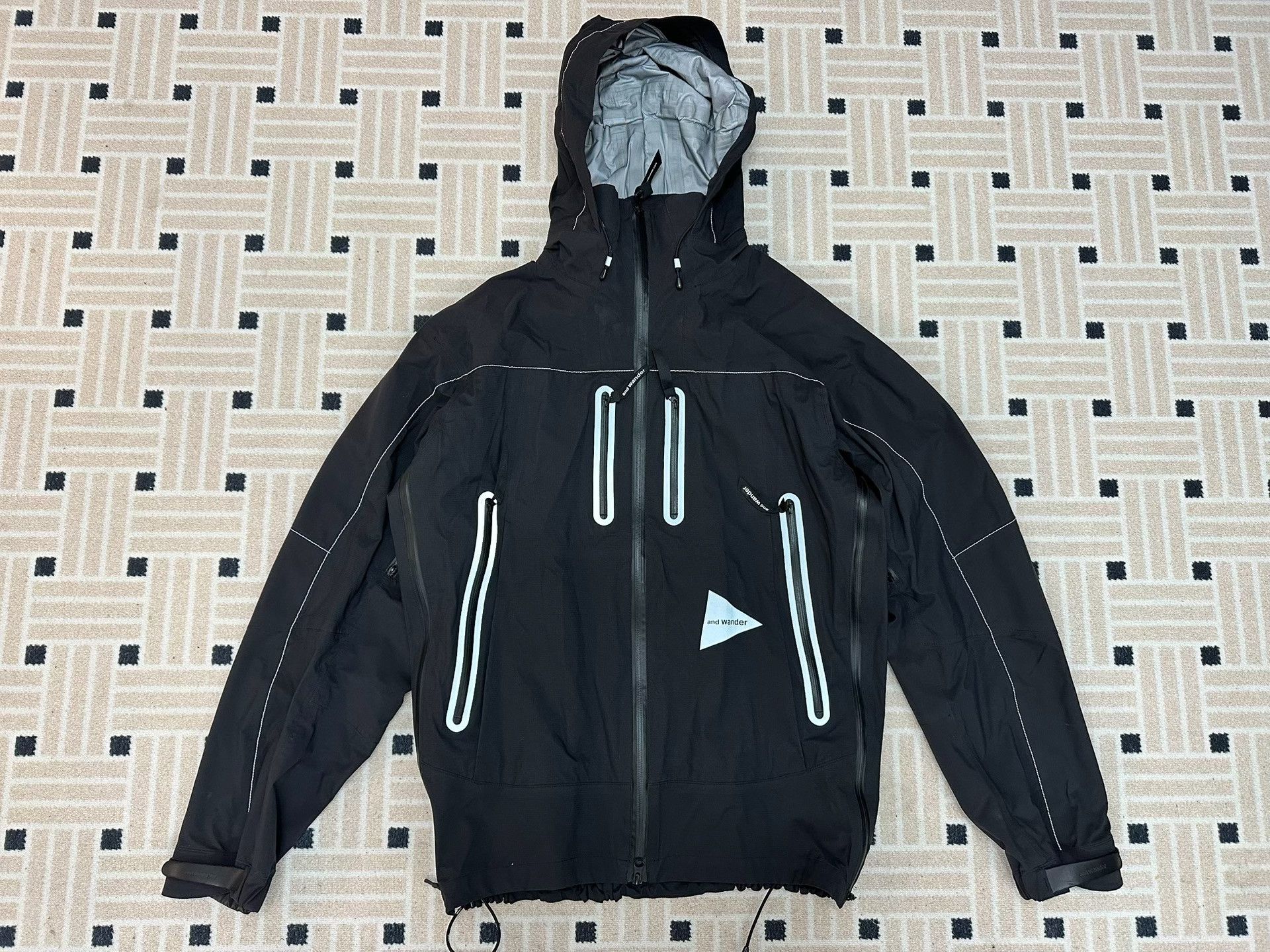 And Wander and wander Japan-Made Shell Jacket Size 5 Size US XXL / EU 58 / 5 - 1 Thumbnail