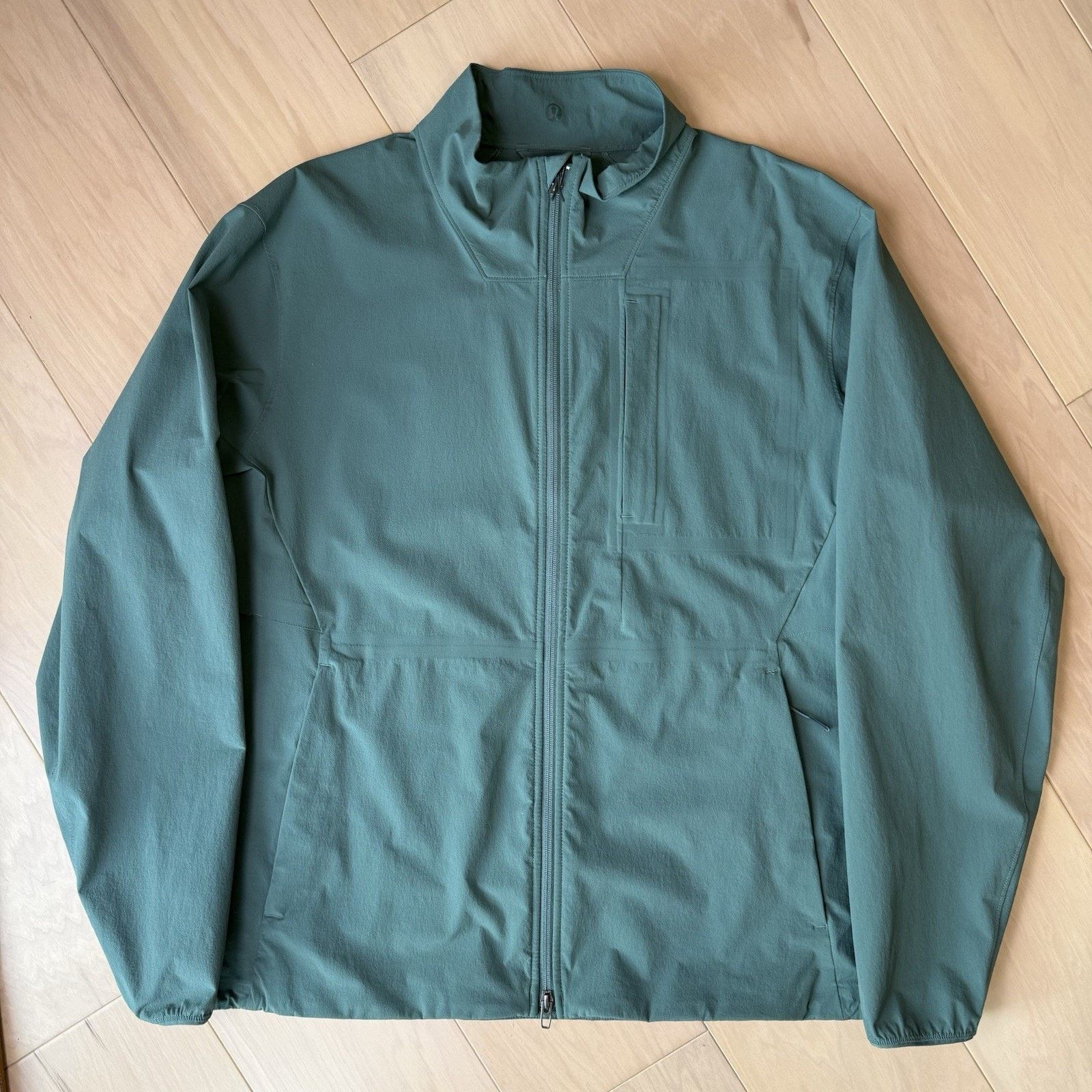 Lululemon Lululemon Sojourn Jacket 2XL Green Full Zip Lightweight Size US XXL / EU 58 / 5 - 3 Thumbnail