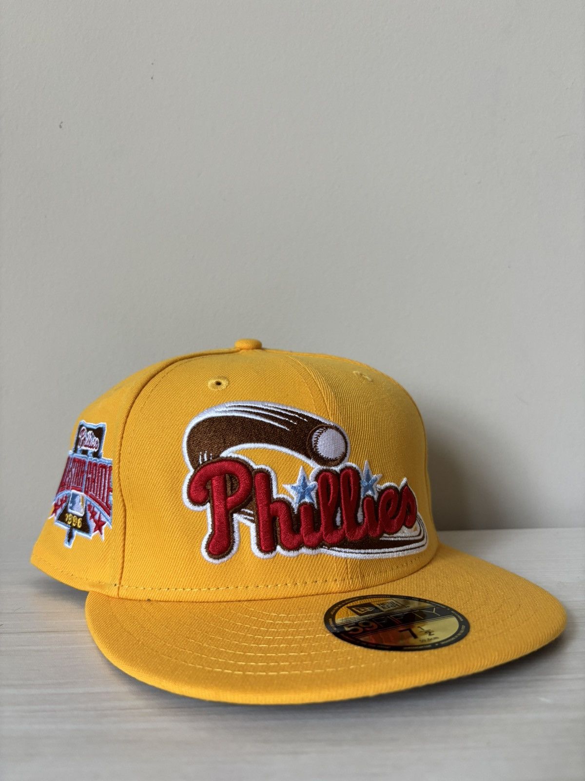 New Era Philadelphia Phillies Fitted Size 7 1/2 Pro Image Sports Size ONE SIZE - 1 Thumbnail