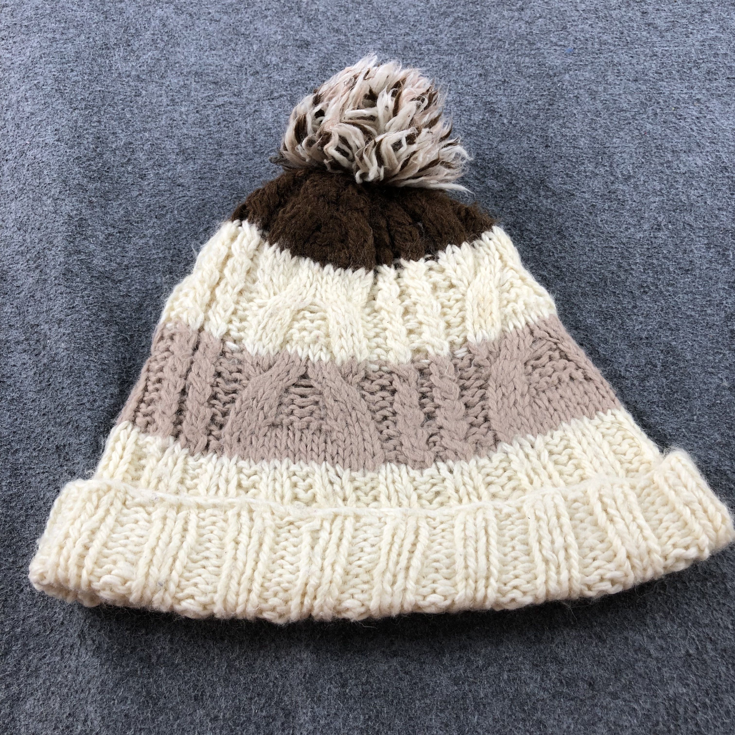 Vintage Unknown Knit Bobble Beanie Snowcap Snow Hat B424 Size ONE SIZE - 4 Thumbnail