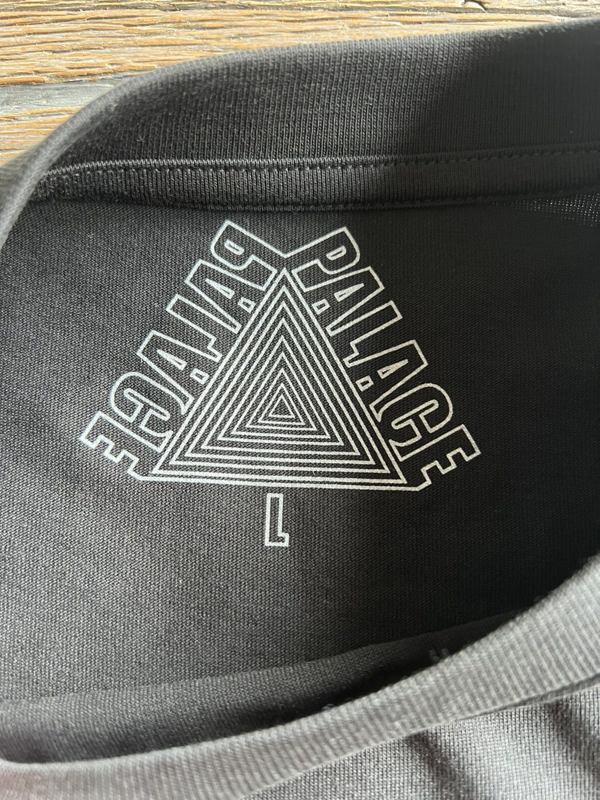 Palace Palace Tri-to-help t shirt Size US L / EU 52-54 / 3 - 4 Thumbnail