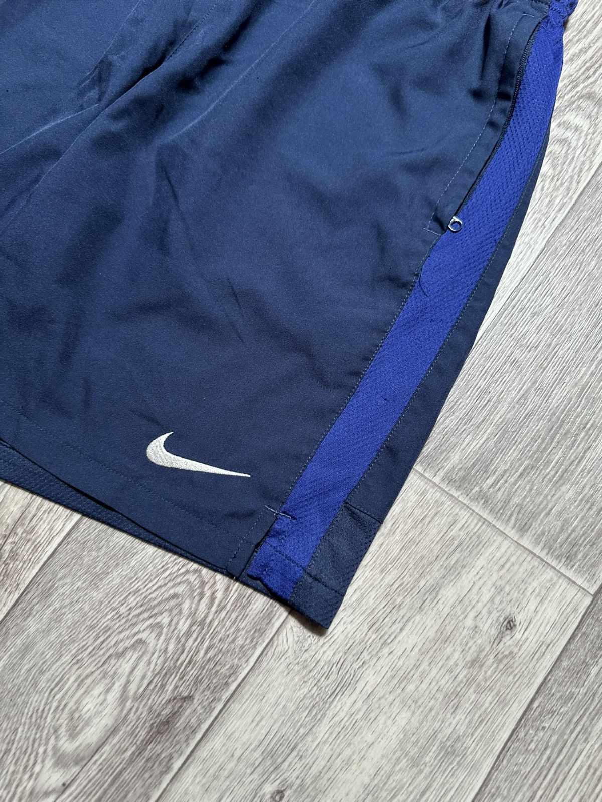 Nike Nike England 2016 Home Training Shorts Size US 34 / EU 50 - 3 Thumbnail