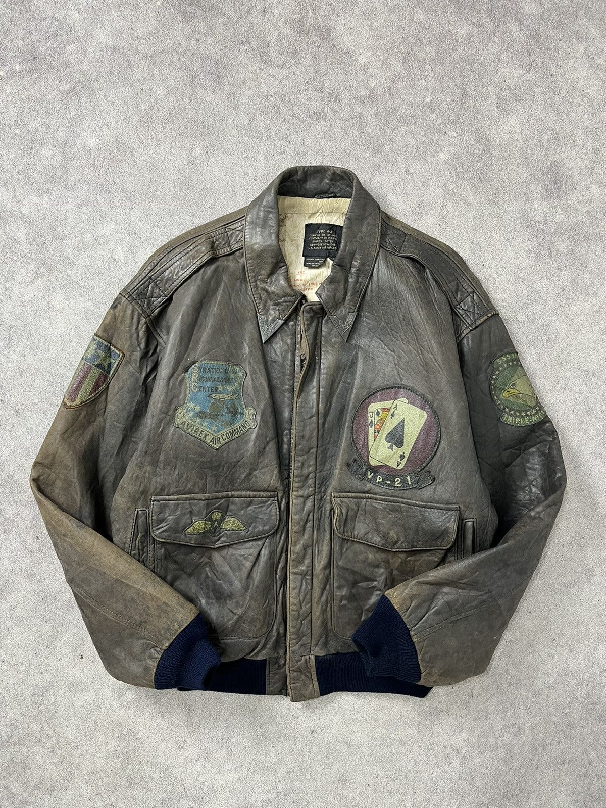 Avirex AVIREX type A-2 topgun 80’s distressed leather flight jacket Size US L / EU 52-54 / 3 - 1 Thumbnail