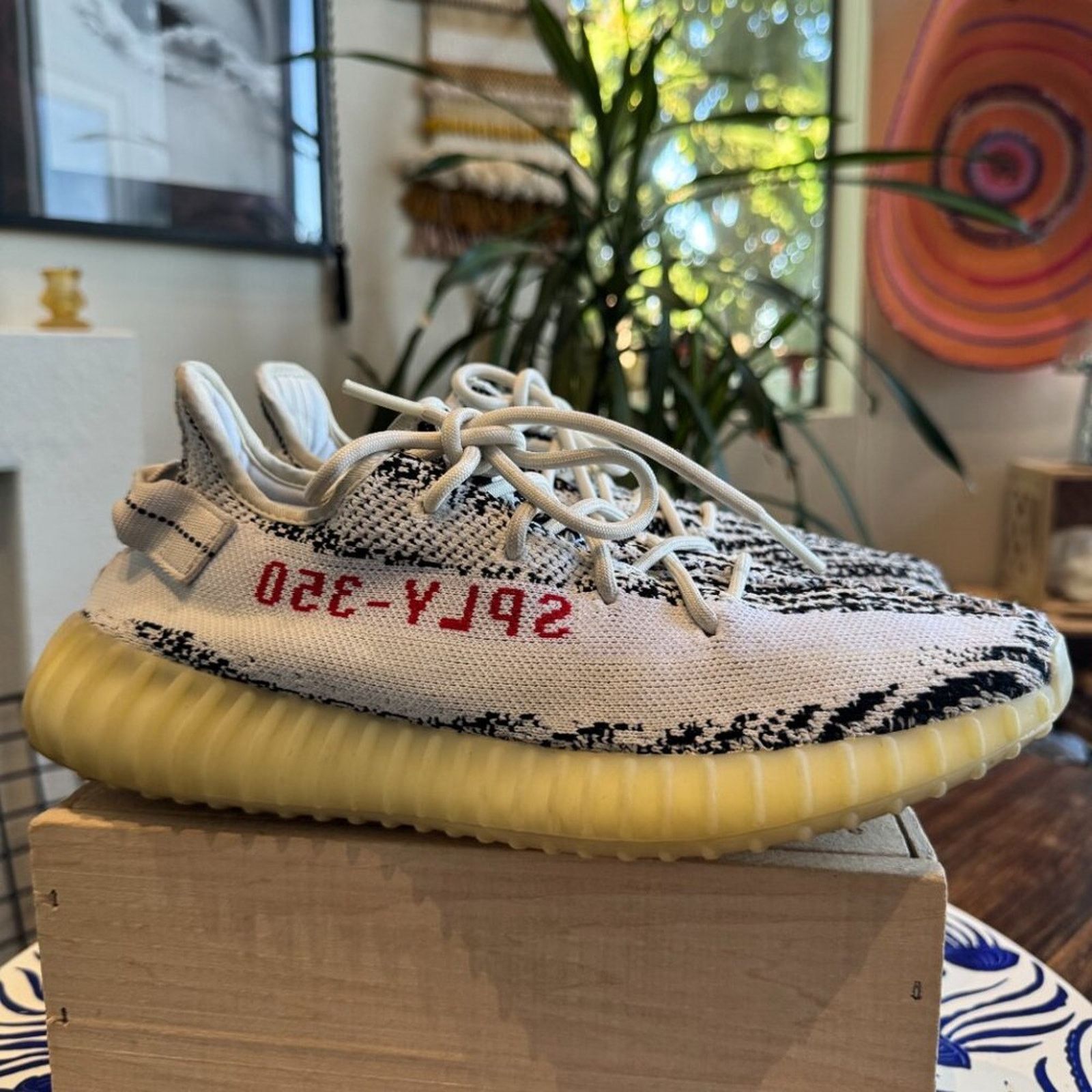 Adidas Adidas Yeezy Boost 350 V2 “Zebra,” Men’s 10.5 with Box Size US 10.5 / EU 43-44 - 4 Thumbnail