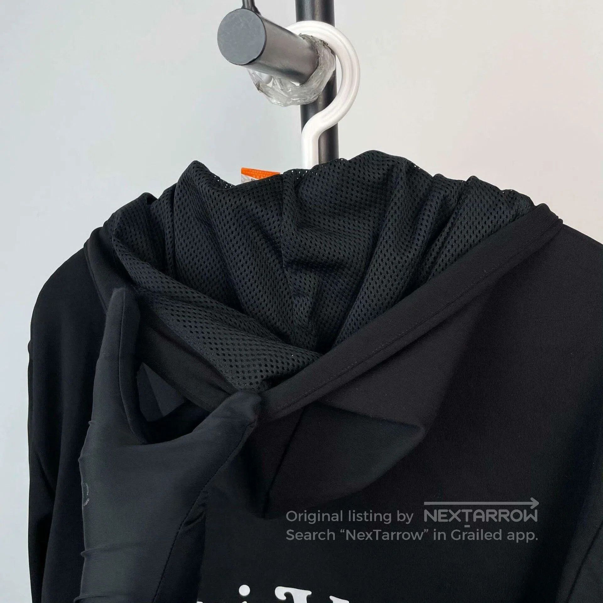 Louis Vuitton Louis Vuitton Black Hooded Logo Jacket. Size US M / EU 48-50 / 2 - 9 Thumbnail