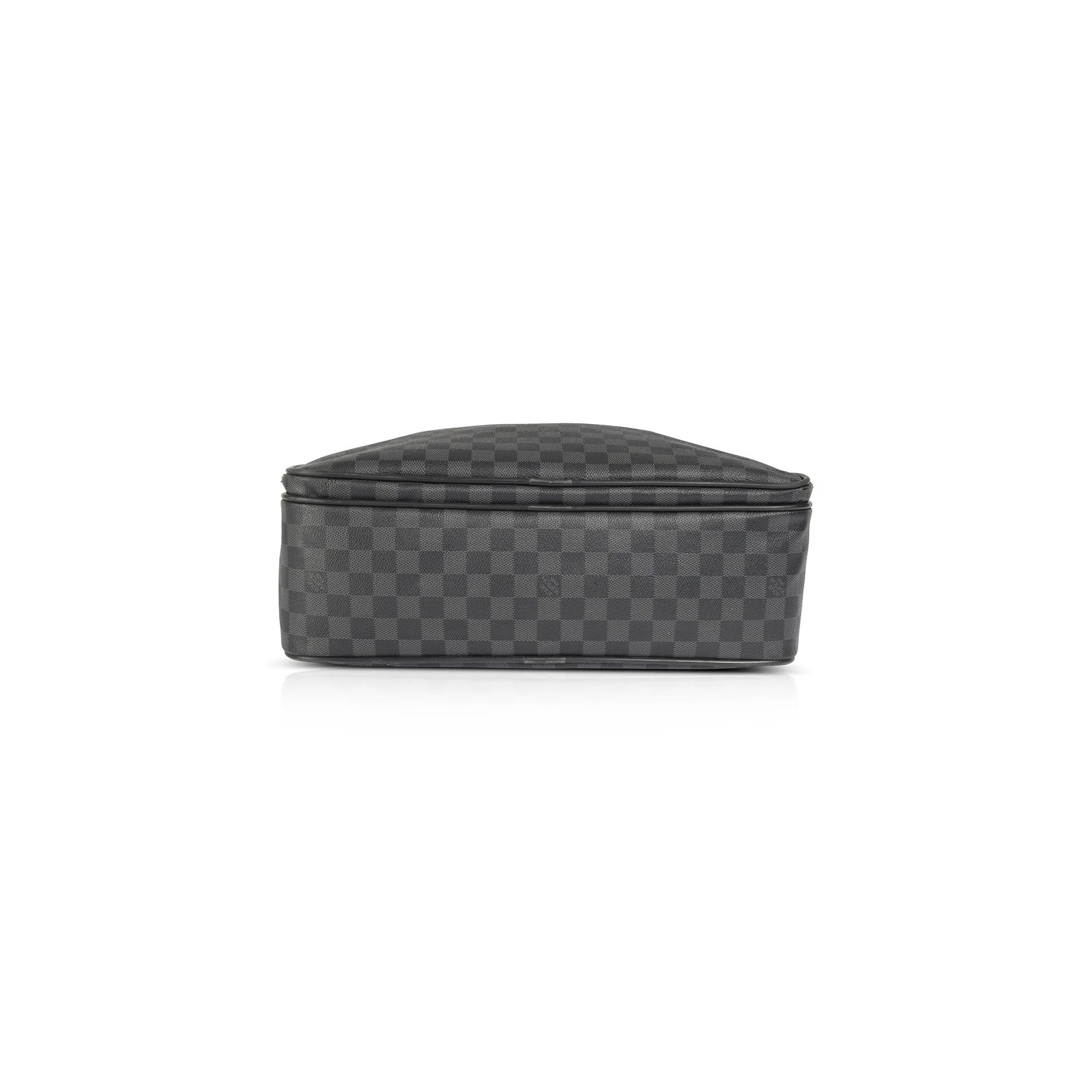 Louis Vuitton Louis Vuitton Black Damier Graphite Icare Laptop Bag Grey Size ONE SIZE - 4 Thumbnail