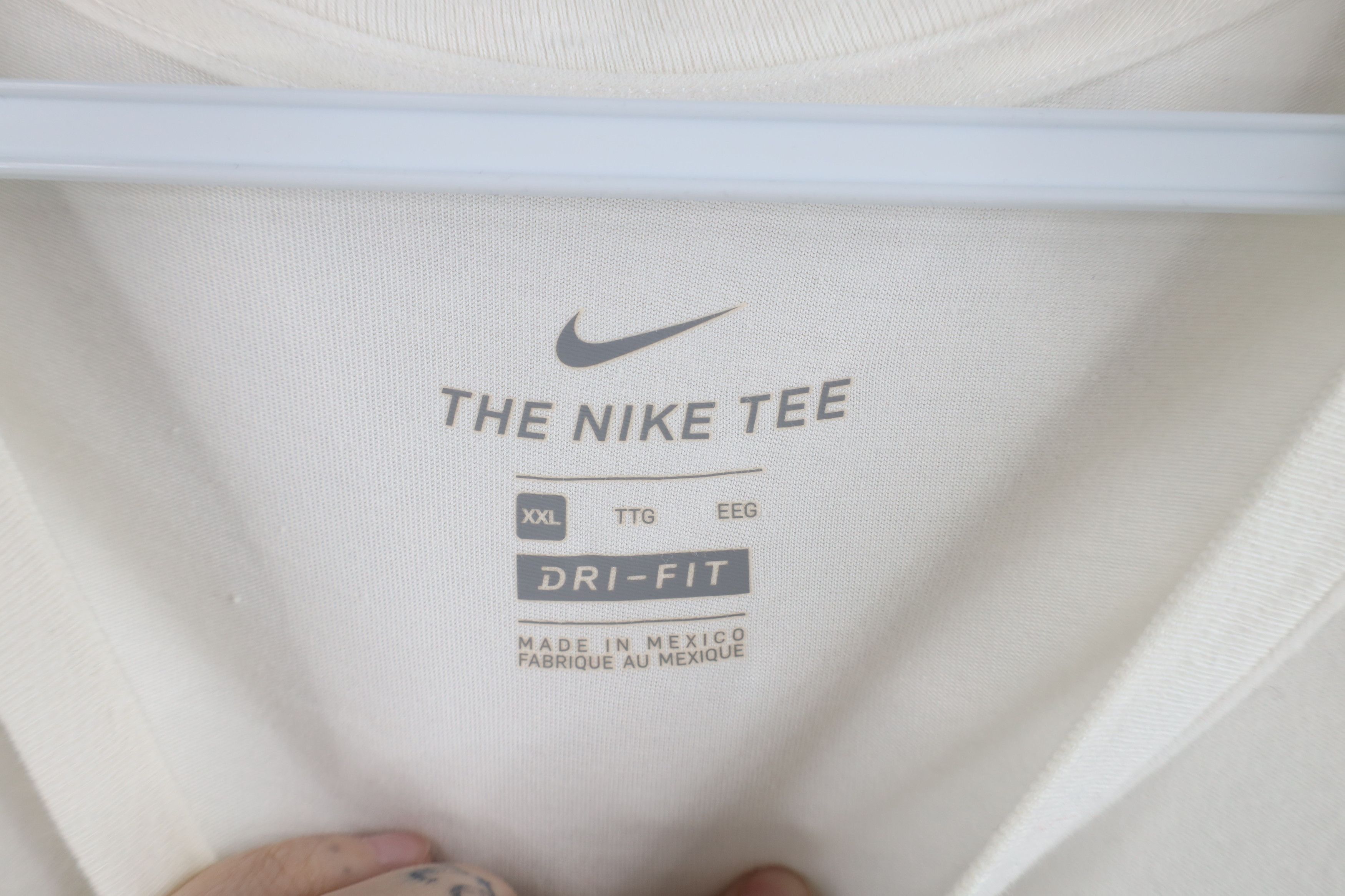 Nike × Vintage Nike Michigan University Basketball Long Sleeve T-Shirt Size US XXL / EU 58 / 5 - 7 Thumbnail
