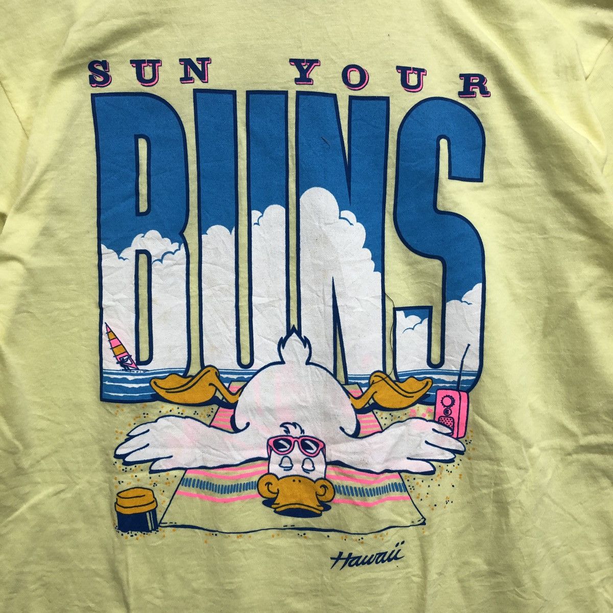 Vintage Vintage Hawaii Sun Your Buns T-Shirt Size US L / EU 52-54 / 3 - 2 Thumbnail