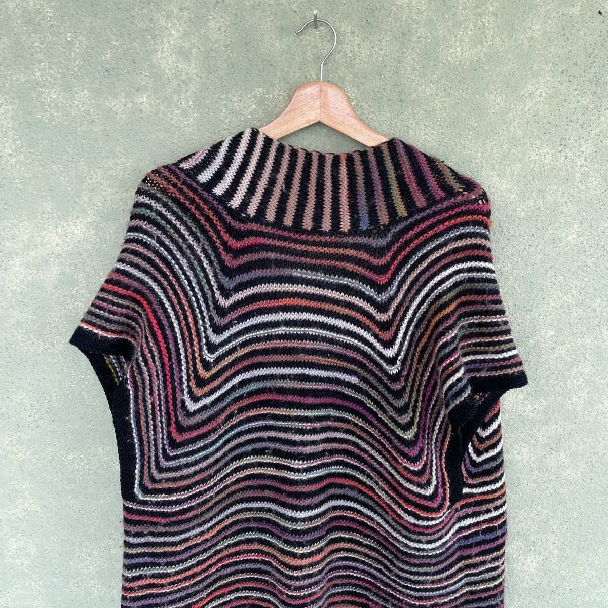 Aran Isles Knitwear Japanese Cardigan Striped Sleeveless Knitwear Colourfull Size US L / EU 52-54 / 3 - 6 Thumbnail