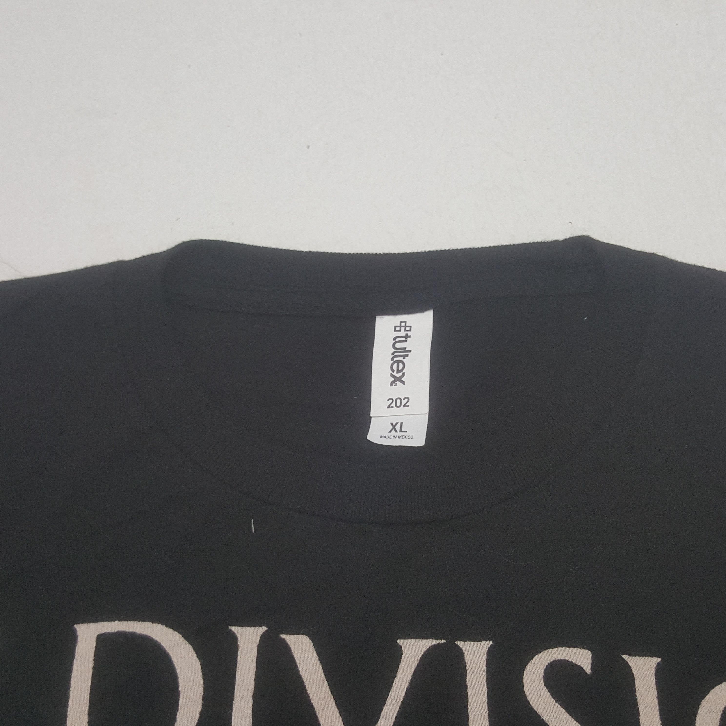 Band Tees × Vintage Vintage Joy Division English Punk Band Tshirt Size US XL / EU 56 / 4 - 4 Thumbnail