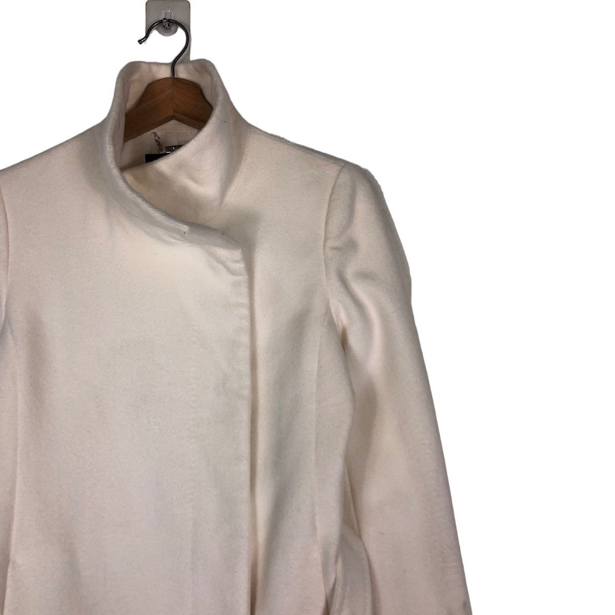 Japanese Brand 🔥Rich Pearl White Wool Long Jacket Ined Angora Japan Made Size US M / EU 48-50 / 2 - 6 Thumbnail