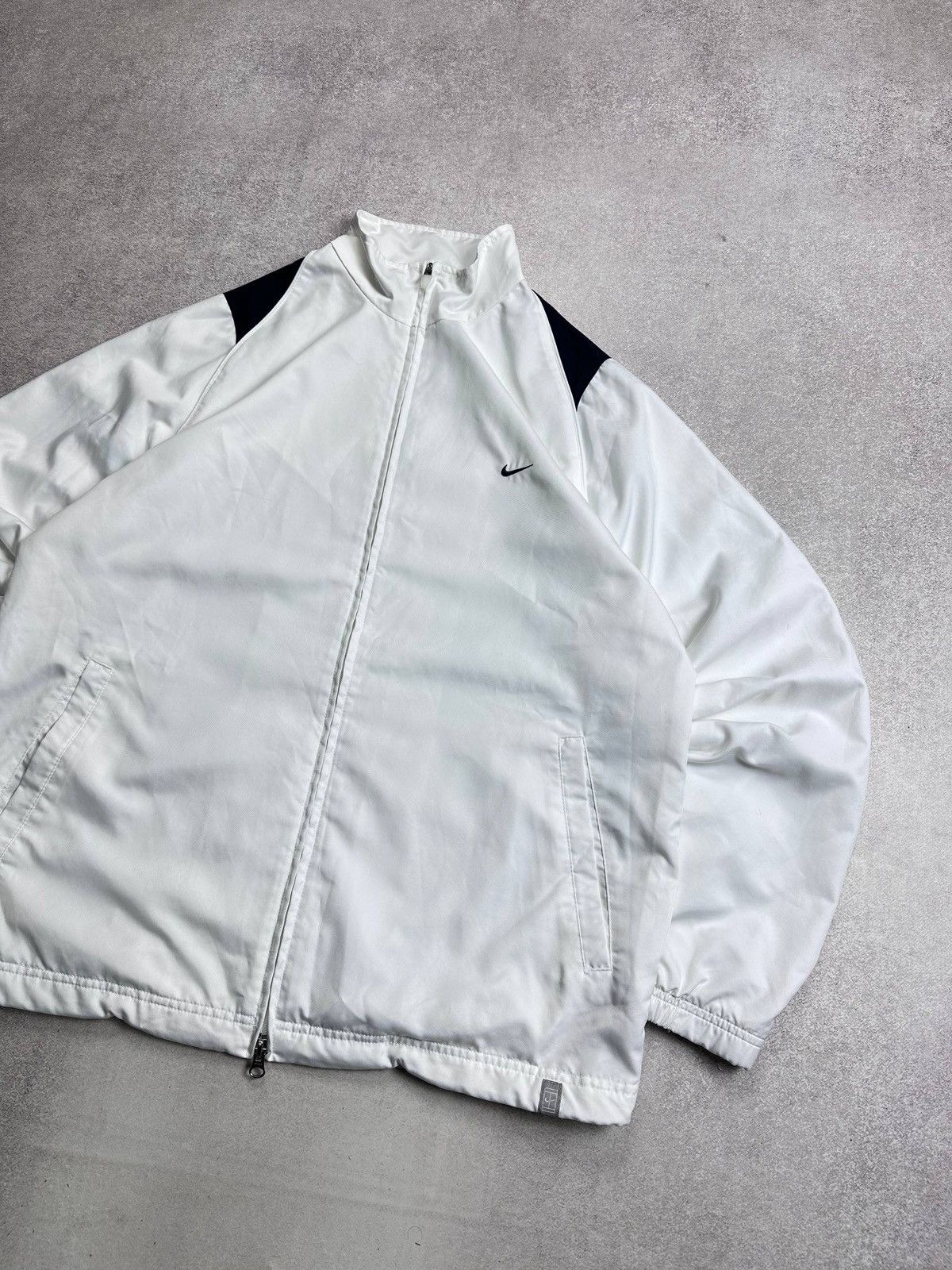 Nike Vintage 90s Nike Challage Court Nylon Track Jacket L Size US L / EU 52-54 / 3 - 2 Thumbnail