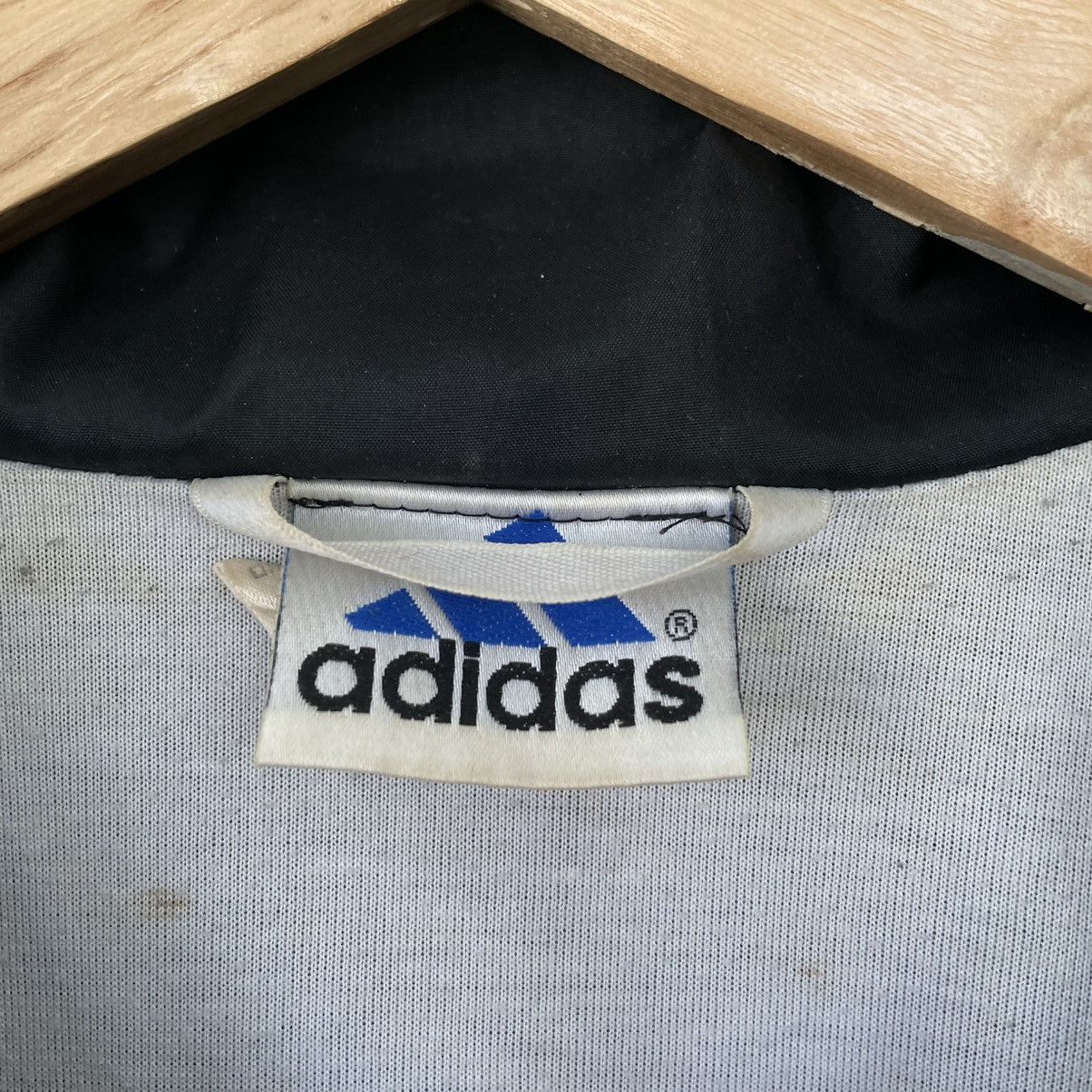 Adidas Vintage Adidas Tracksuit Jacket Three Striped y2k size XL Size US XL / EU 56 / 4 - 7 Thumbnail