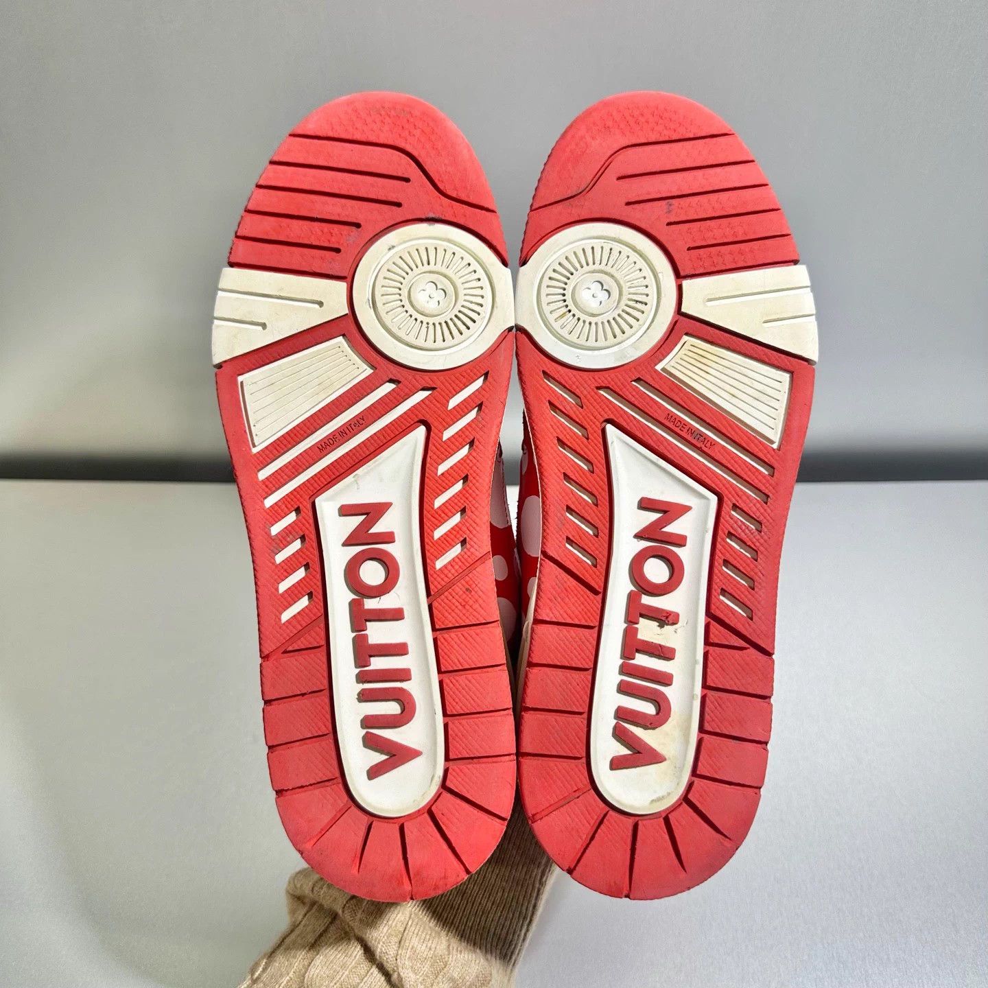 Louis Vuitton Louis Vuitton x Yayoi Kusama Trainer 6/40 Mint Size US 7 / EU 40 - 7 Thumbnail