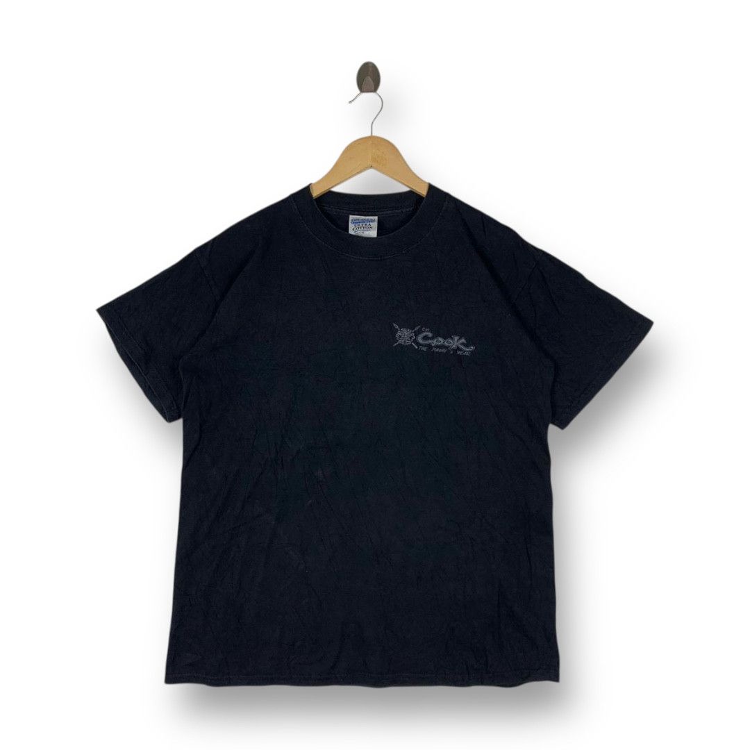 Gildan Vintage 90s Cpt. Cook Tahiti Shark Tee Size US M / EU 48-50 / 2 - 2 Thumbnail