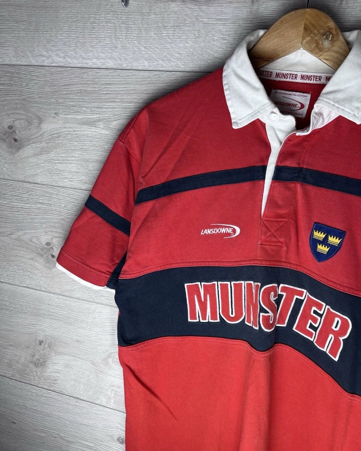 Umbro Vintage men’s soccer rugby Lansdowne Munster size M Size US M / EU 48-50 / 2 - 3 Thumbnail