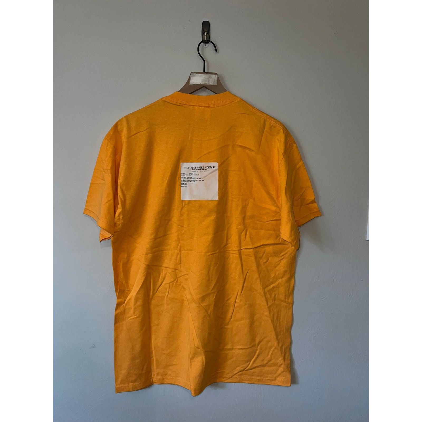Jerzees 90s MT Montana Glitzy Mountain Orange Shirt VTG 1990s Large Size US L / EU 52-54 / 3 - 6 Thumbnail