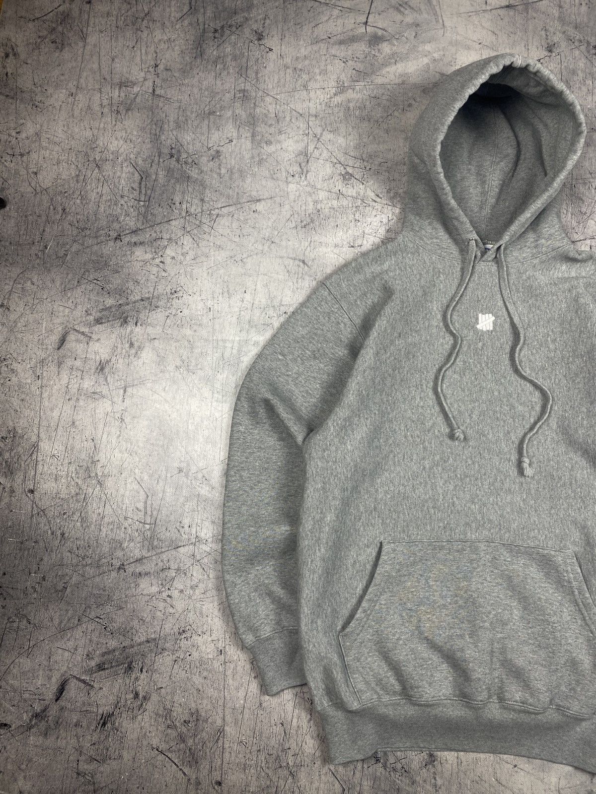 Undefeated Undefeated UNDFTD 5 Strike Pullover Hoodie Gray Streetwear Size US M / EU 48-50 / 2 - 3 Thumbnail