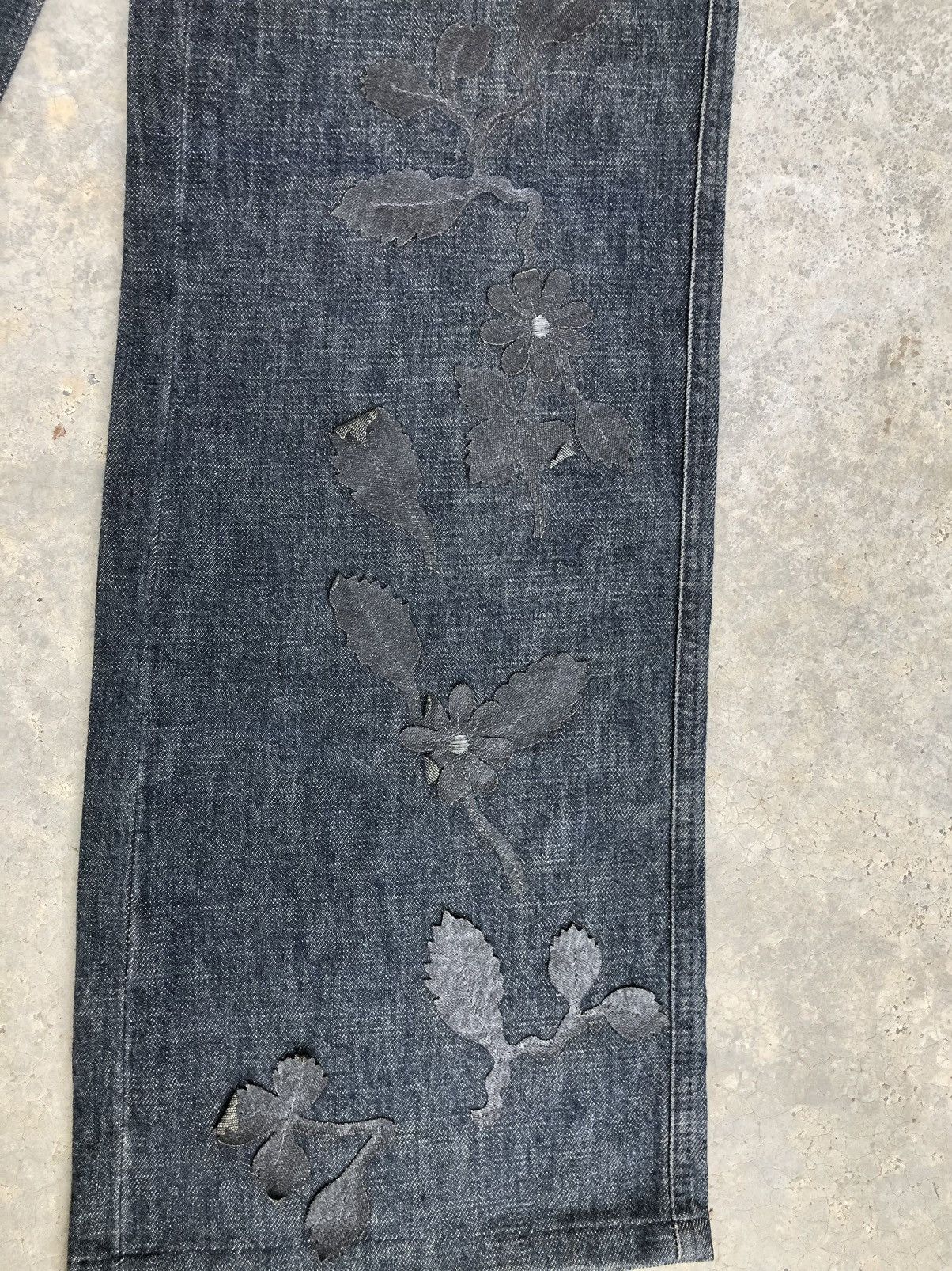 Fendi Rare Fendi Flared Jeans Patchwork Flower Size US 28 / EU 44 - 8 Thumbnail