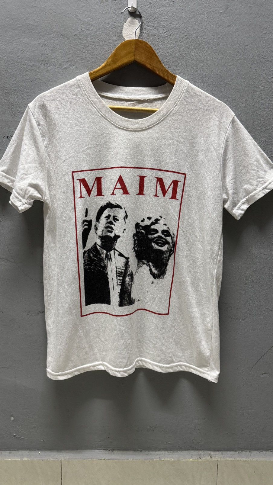 Vintage Maim Marilyn Monroe JFK Graphic Tee