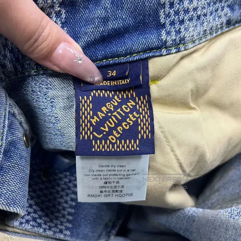Louis Vuitton Louis Vuitton Blue plaid printed button mid-rise straight Size US 34 / EU 50 - 3 Thumbnail