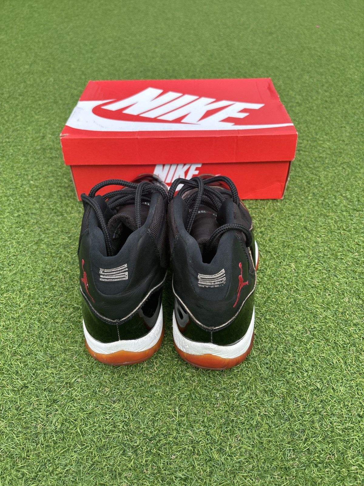 Jordan Brand 1997 Jordan 11 Bred Size US 11 / EU 44 - 4 Thumbnail