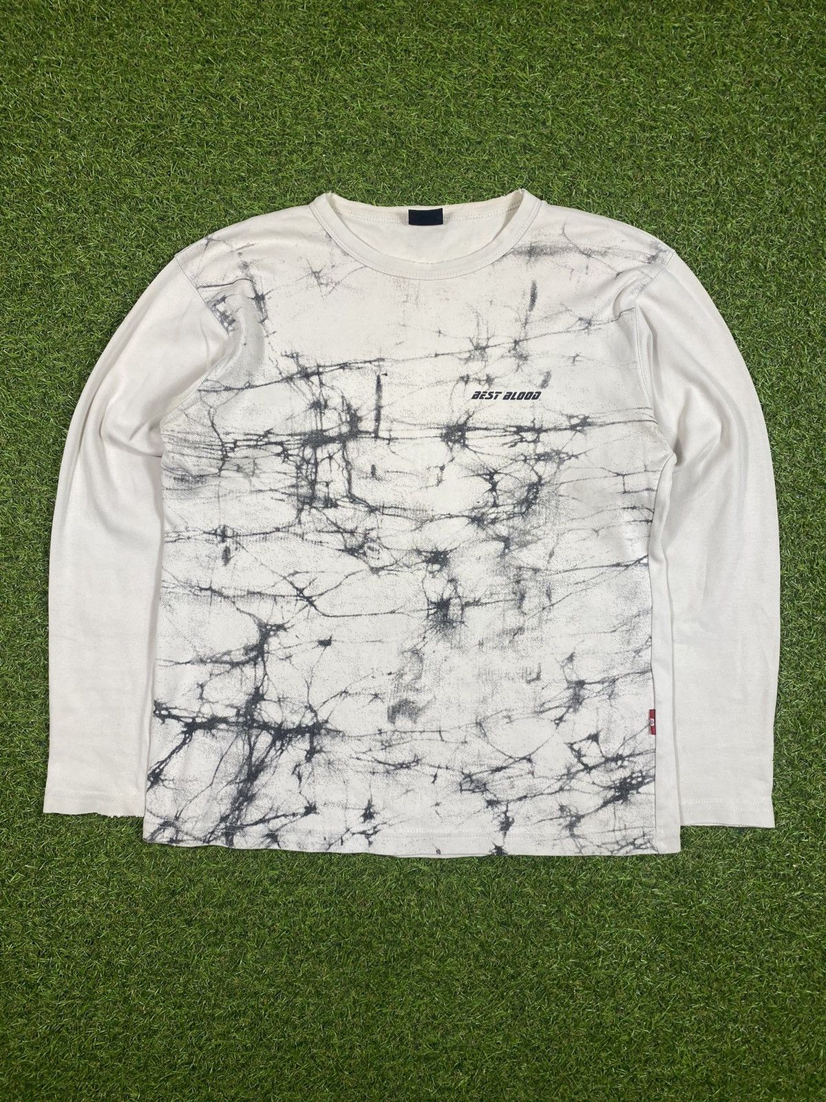 Vintage Vintage Y2K Avant Garde long sleeve tee streetwear size XL Size US XL / EU 56 / 4 - 1 Thumbnail