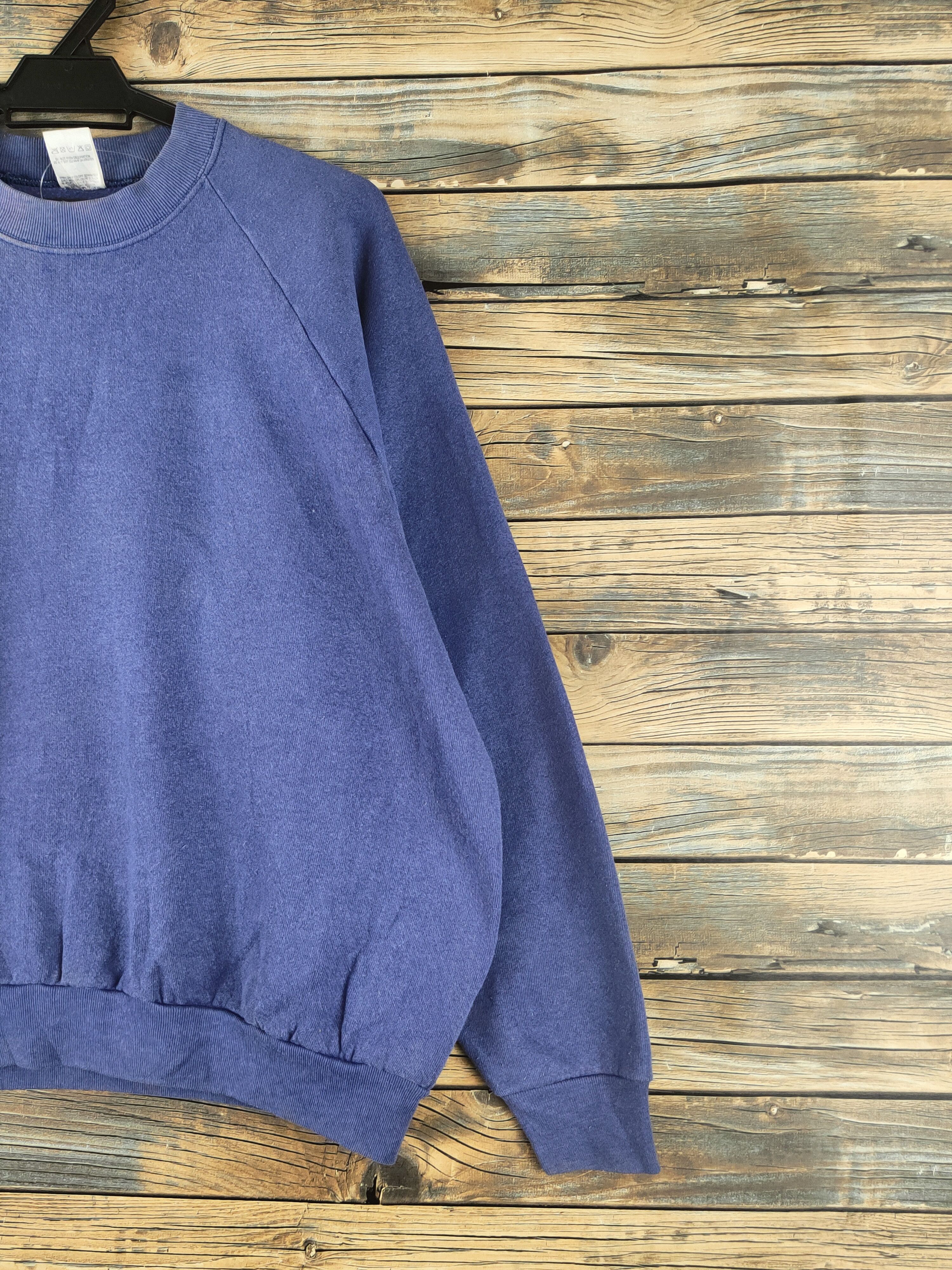 Fruit Of The Loom Vintage Fruit of the Loom Purple plain Sweatshirts #S2866 Size L / US 10 / IT 46 - 5 Thumbnail