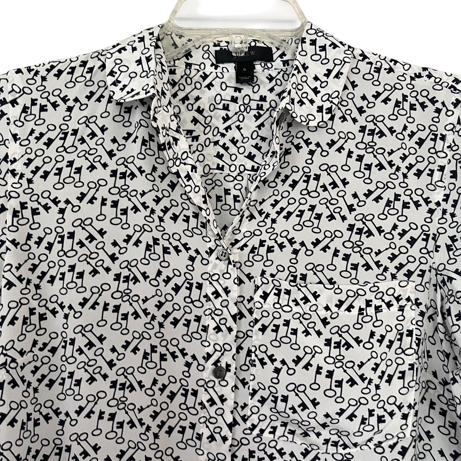 J.Crew J.Crew Women’s White Silk Button-Up Shirt – Black Key Print Size XS / US 0-2 / IT 36-38 - 3 Thumbnail