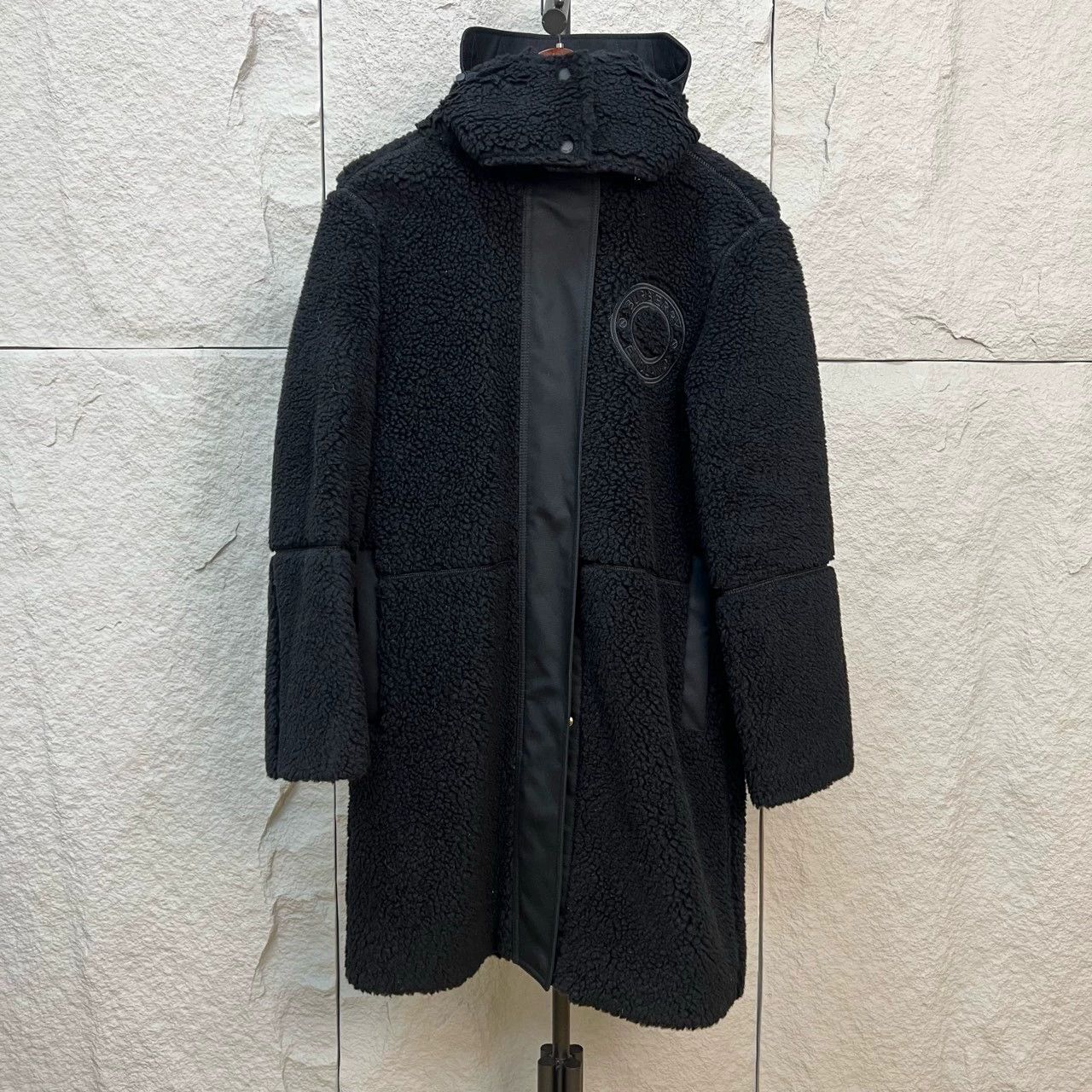 Burberry burberry black shearling overcoat Size US L / EU 52-54 / 3 - 1 Thumbnail