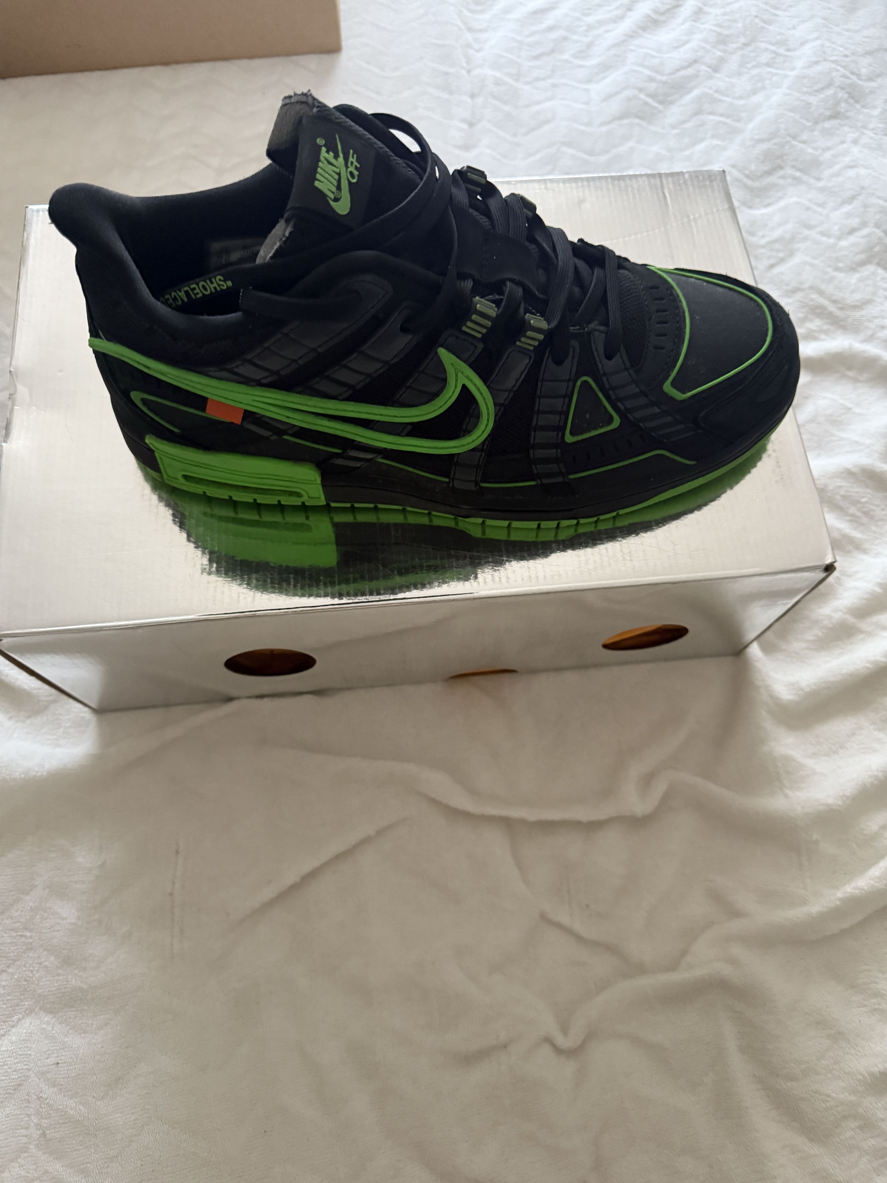 Nike × Off-White Nike Air Rubber dunk "Green Strike" Size US 12 / EU 45 - 2 Thumbnail