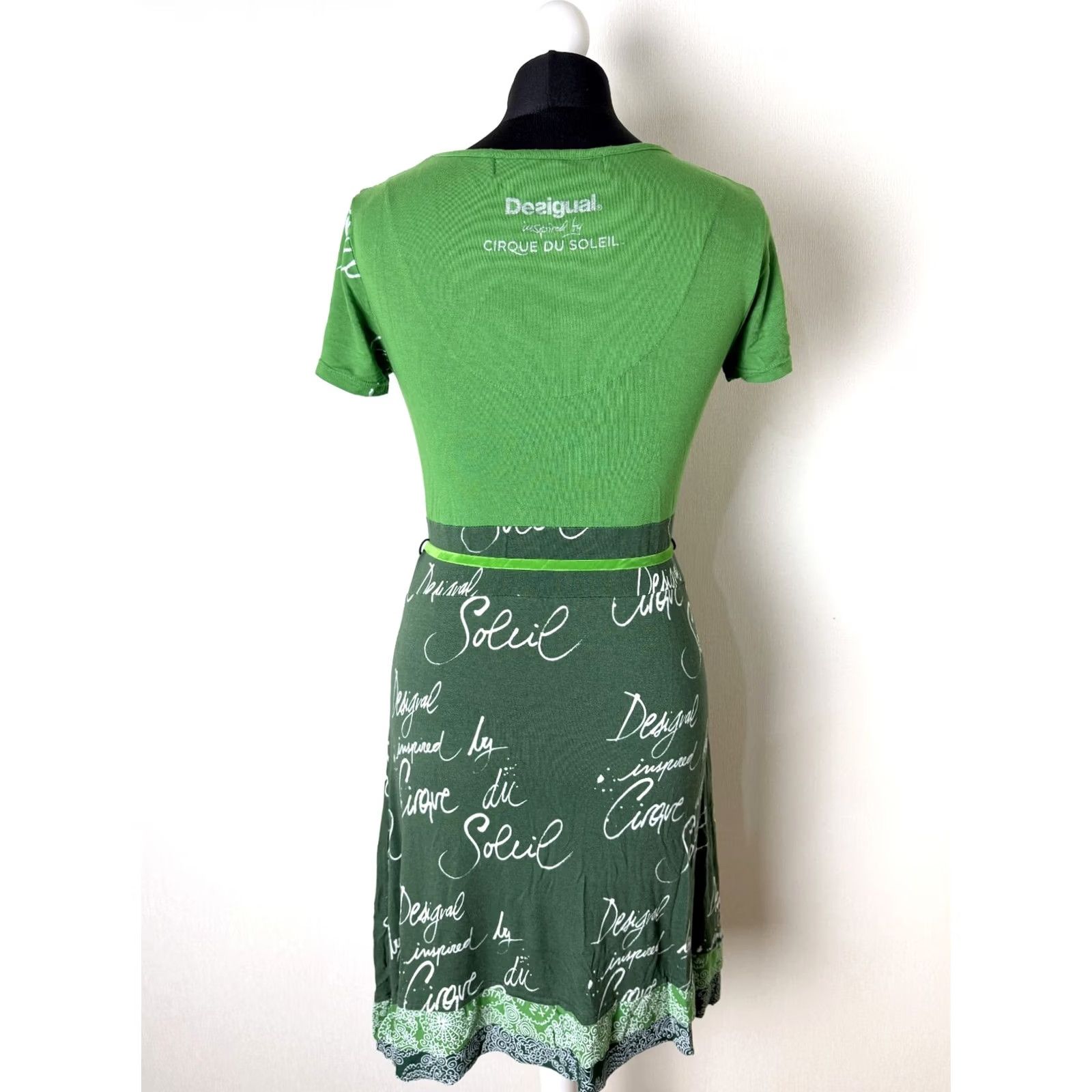 Desigual Desigual Cirque du Soleil womens green dress M Dress Knee Length A-Line Womens Desigual Cirque du Soleil Dress M Green Size M / US 6-8 / IT 42-44 - 3 Thumbnail