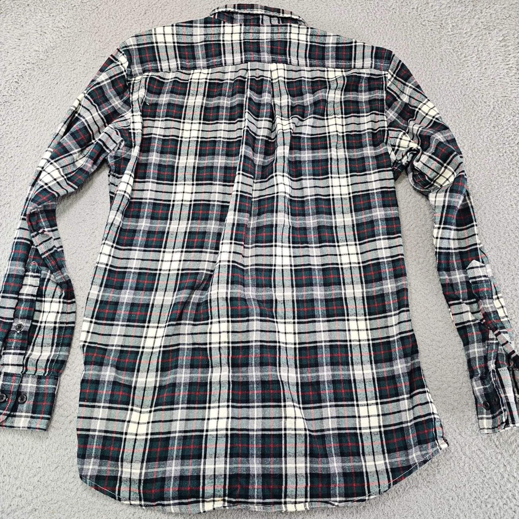Uniqlo Uniqlo Shirt Womens Size Small Green Plaid Flannel Long Sleeve Button Up Shirt Womens Regular Green Plaid Flannel Button Up Size S / US 4 / IT 40 - 5 Thumbnail