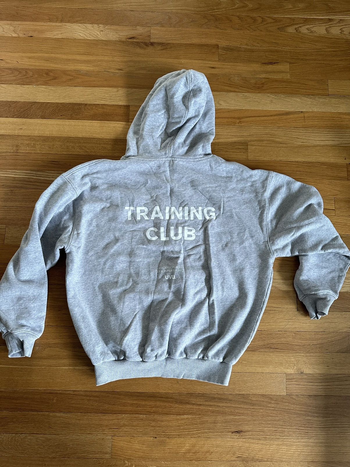 UVU TRAINING CLUB フーディー グレー UVU UVU Club Grey Insignia Training Club Hoodie | Grailed