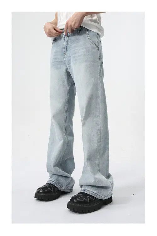 Other Simple casual light blue washed flared jeans Size US 33 - 8 Thumbnail