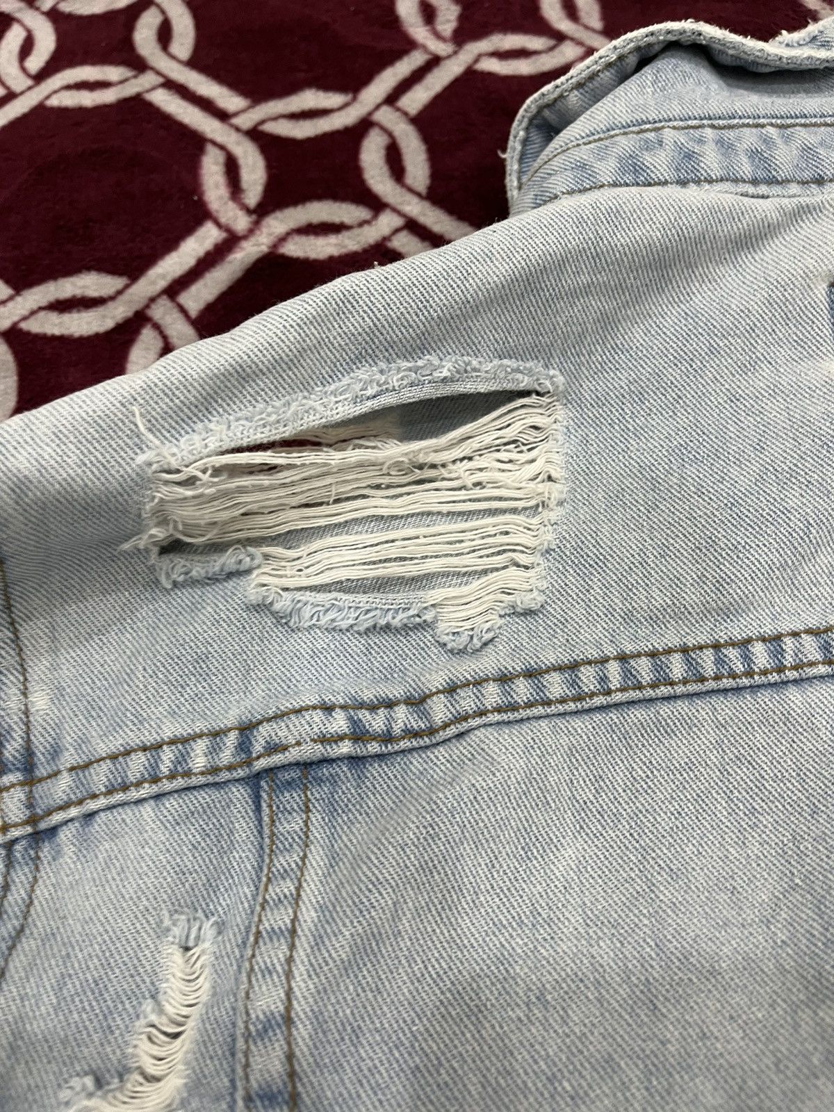 Asos Asos Ripped Trucker Denim Jacket Size US L / EU 52-54 / 3 - 19 Thumbnail