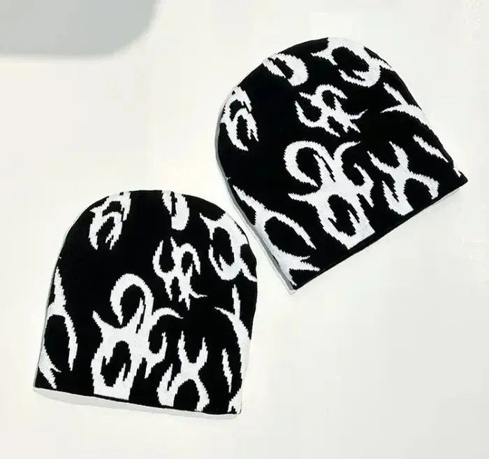 Japanese Brand Beanie Thorns Pattern Size ONE SIZE - 2 Thumbnail