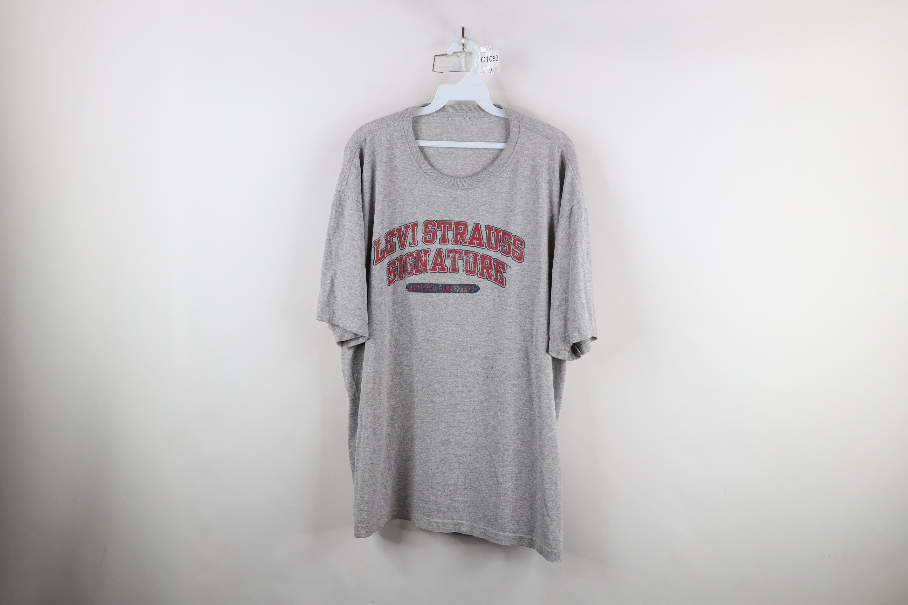 Levi's × Vintage Vintage 90s Levis Spell Block Letter Short Sleeve T-Shirt Size US XXL / EU 58 / 5 - 1 Thumbnail